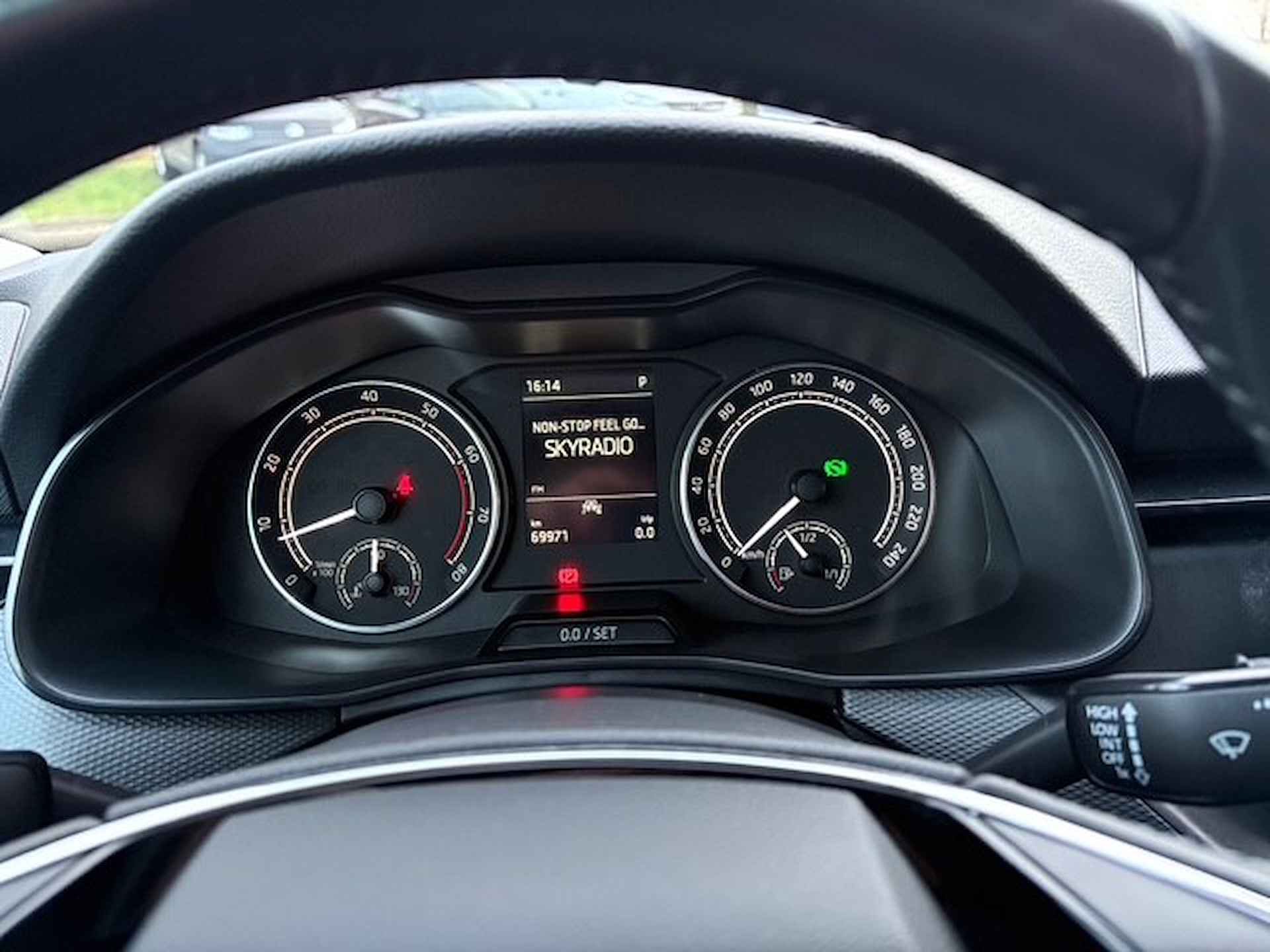 Škoda Kamiq 1.5 TSI ACT Business Edition | Navi | Camera | Cruise | 69.971 km Dealeronderhouden - 11/22