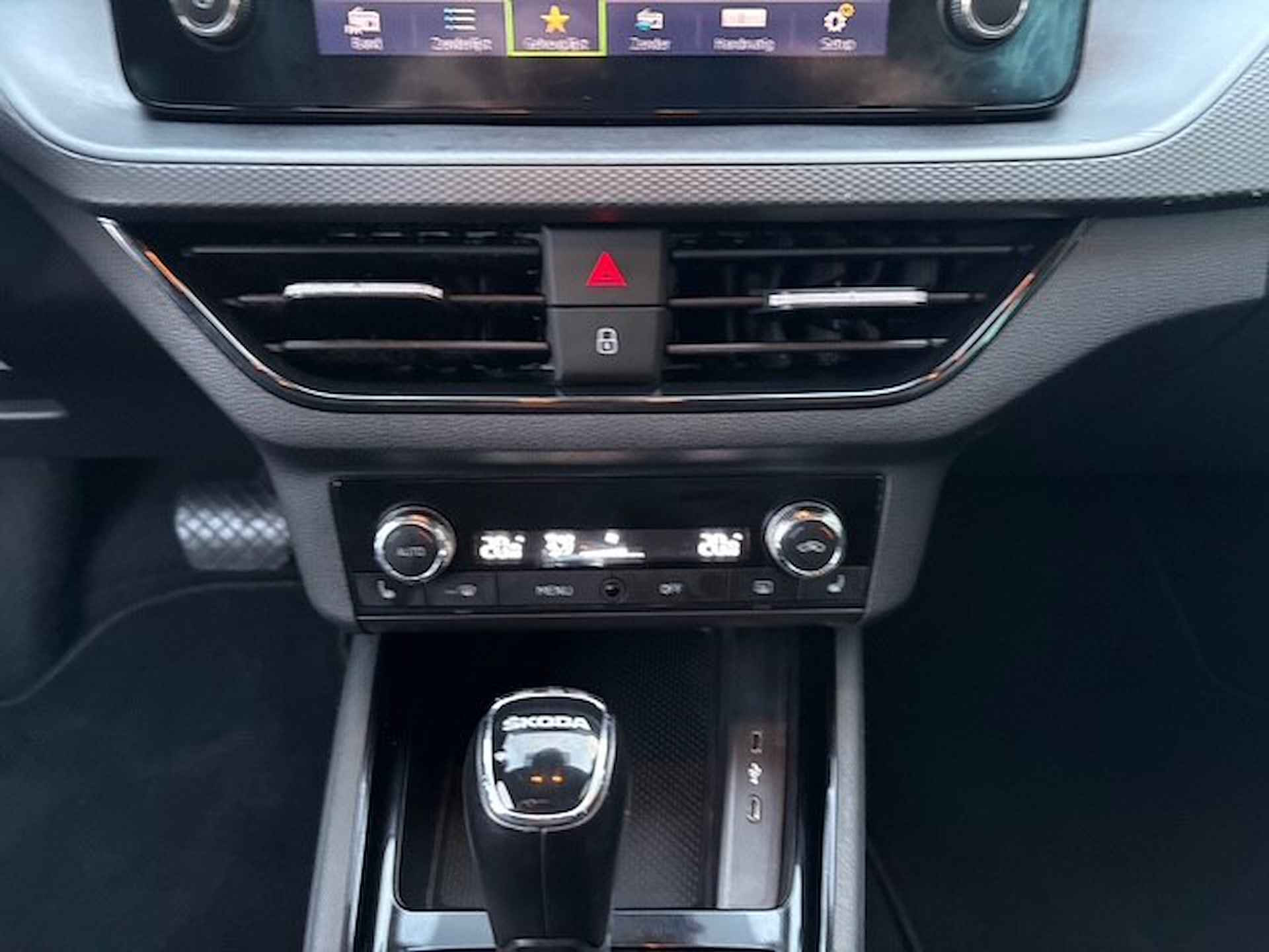 Škoda Kamiq 1.5 TSI ACT Business Edition | Navi | Camera | Cruise | 69.971 km Dealeronderhouden - 16/22