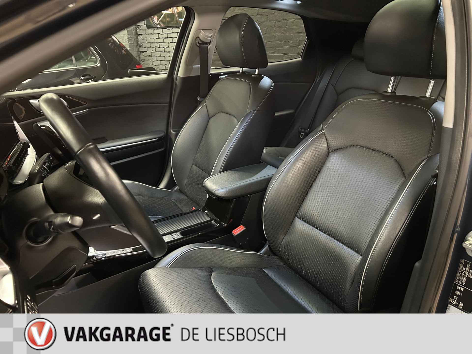 Kia XCEED 1.6 GDi PHEV ExecutiveLine / Leder / panorama-dak /stoel koeling en verwarming - 13/34