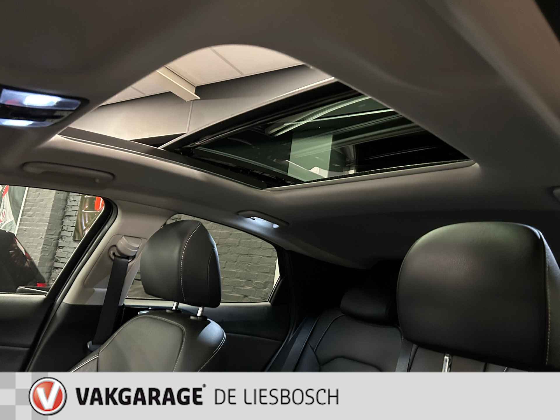 Kia XCEED 1.6 GDi PHEV ExecutiveLine / Leder / panorama-dak /stoel koeling en verwarming - 17/34