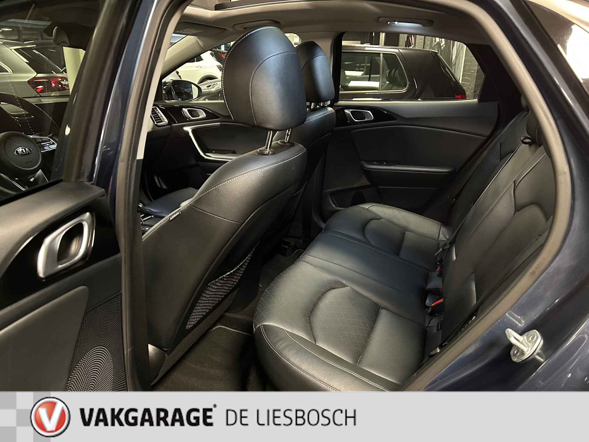 Kia XCEED 1.6 GDi PHEV ExecutiveLine / Leder / panorama-dak /stoel koeling en verwarming - 18/34