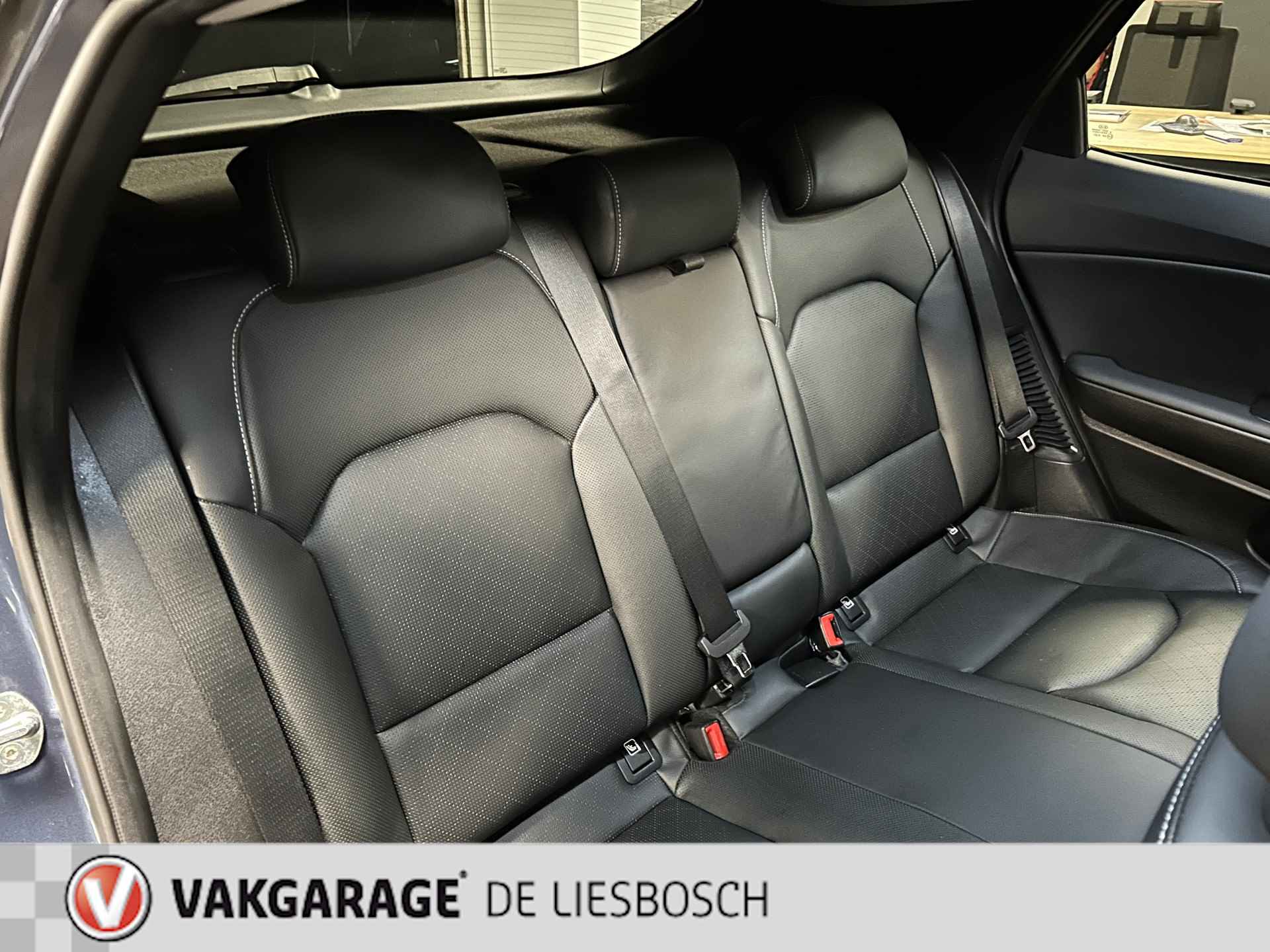 Kia XCEED 1.6 GDi PHEV ExecutiveLine / Leder / panorama-dak /stoel koeling en verwarming - 23/34