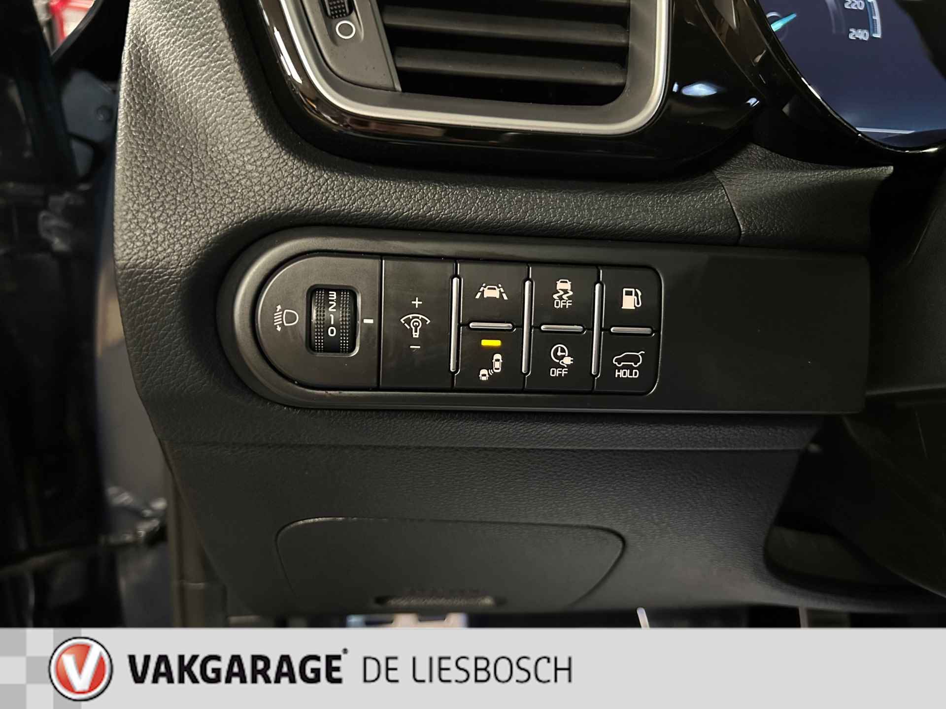 Kia XCEED 1.6 GDi PHEV ExecutiveLine / Leder / panorama-dak /stoel koeling en verwarming - 26/34