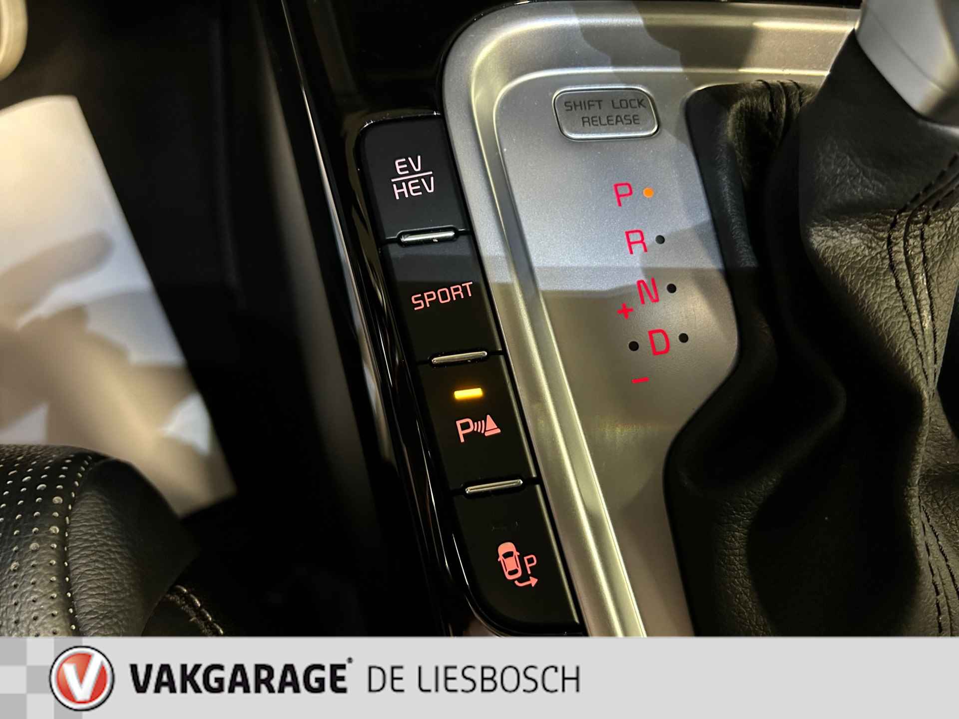 Kia XCEED 1.6 GDi PHEV ExecutiveLine / Leder / panorama-dak /stoel koeling en verwarming - 31/34