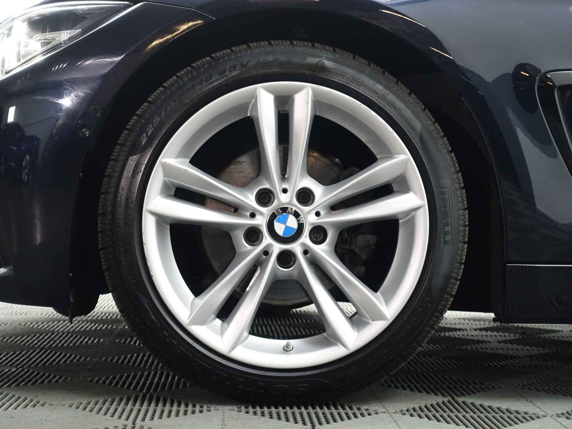 BMW 4 Serie Gran Coupé 420i M Performance Aut- Harman Kardon, Sport Leder, Camera, Xenon Led, Standkachel, Sfeerverlichting - 35/46