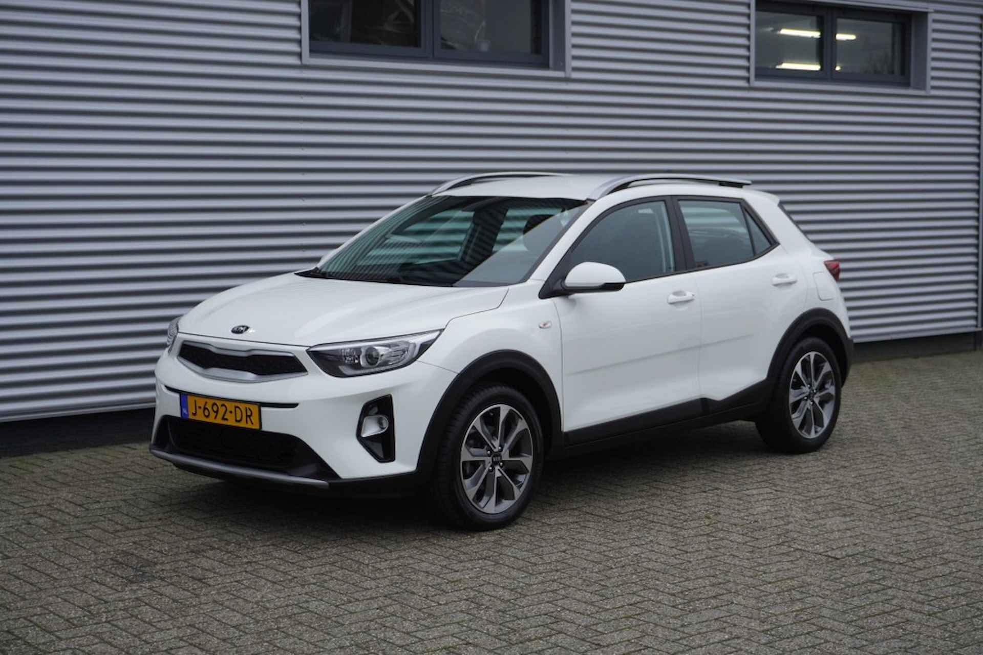 KIA Stonic 1.0 T-GDi DynamicLine / Camera / Navi / Airco / Cruise / PDC - 2/30