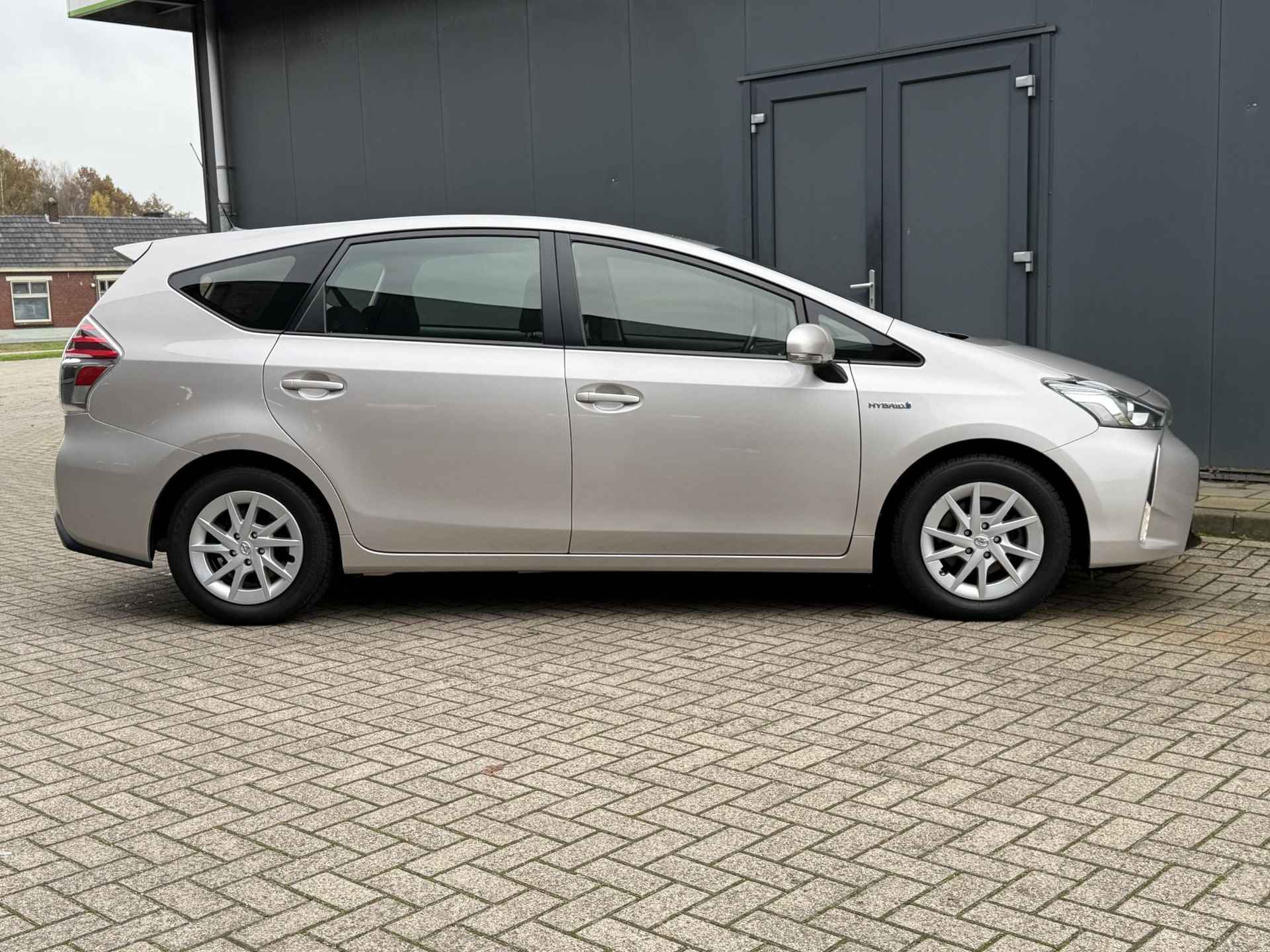 Toyota Prius+ Wagon 1.8 Active Hybride 7 Persoons Automaat / 7p / Trekhaak / Navigatie / Achteruitrijcamera / Cruise Control / Climate Control / - 16/43