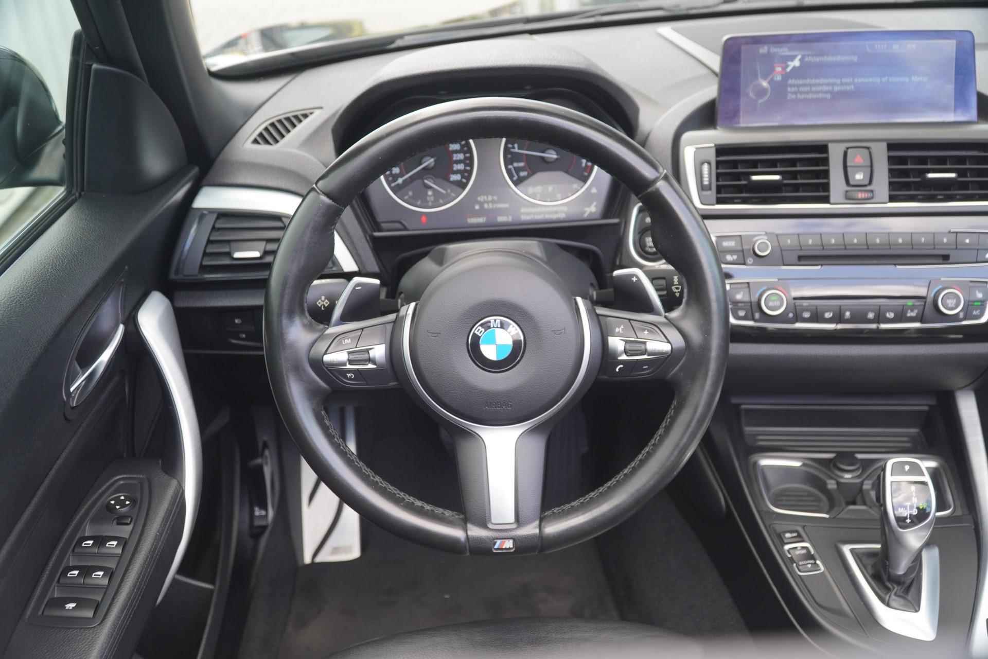 BMW 2-serie Cabrio 220i 184pk AUT M Sport | Leder | Navigatie | Stoelverwarming - 22/47