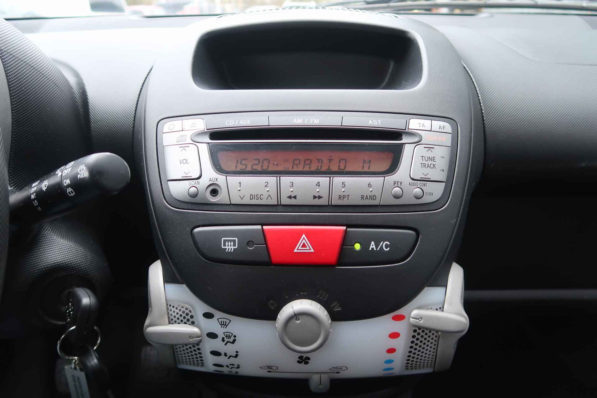 Peugeot 107 1.0 Active Nederlandse auto met airco Eerste eigenaar - 16/24