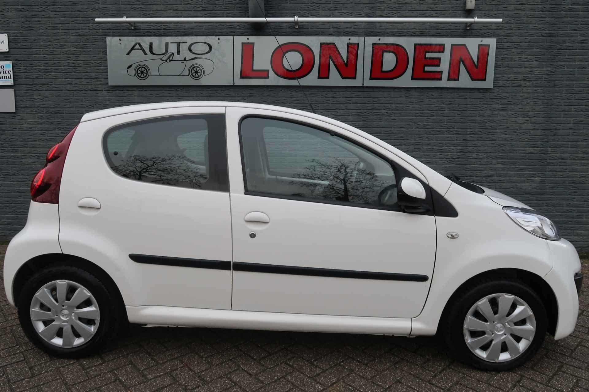 Peugeot 107 1.0 Active Nederlandse auto met airco Eerste eigenaar - 20/24