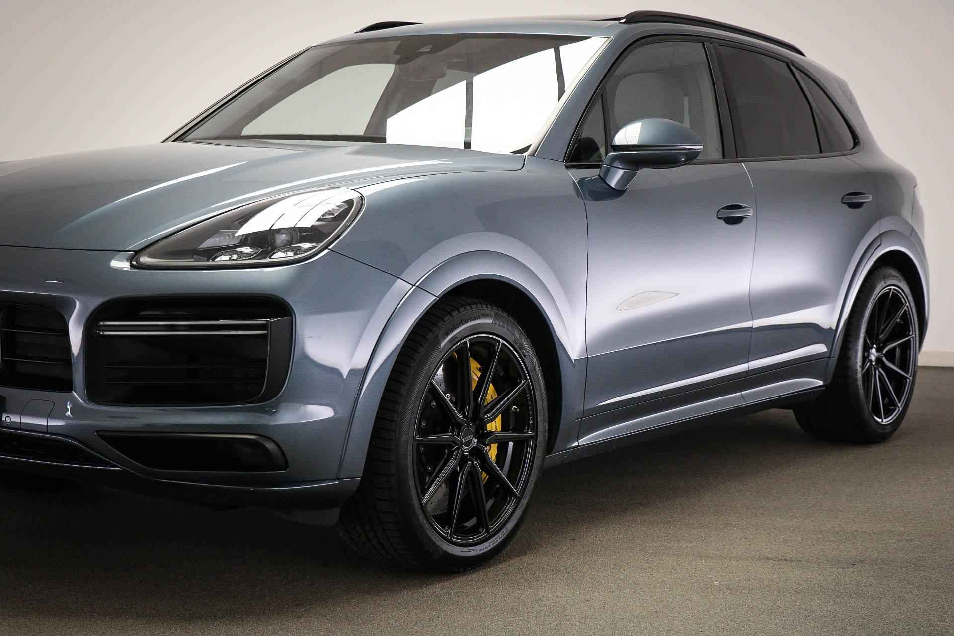 Porsche Cayenne 4.0 Turbo | KERAMISCHE REMMEN | PANORAMADAK | BURMERSTER | 21" VOSSEN | ACHTERAS BESTURING - 20/64