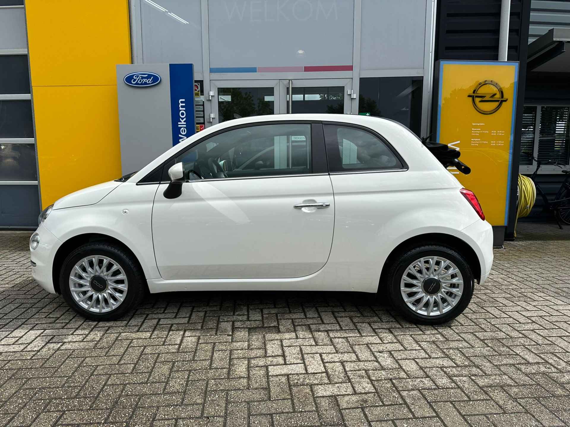 Fiat 500C 1.0 Hybrid 70PK Dolcevita Finale Cabrio | PARKEERSENSOREN | CRUISE CONTROL | AIRCO | DAB | NAVIGATIE VIA APP | LICHTMETALEN VELGEN - 3/38