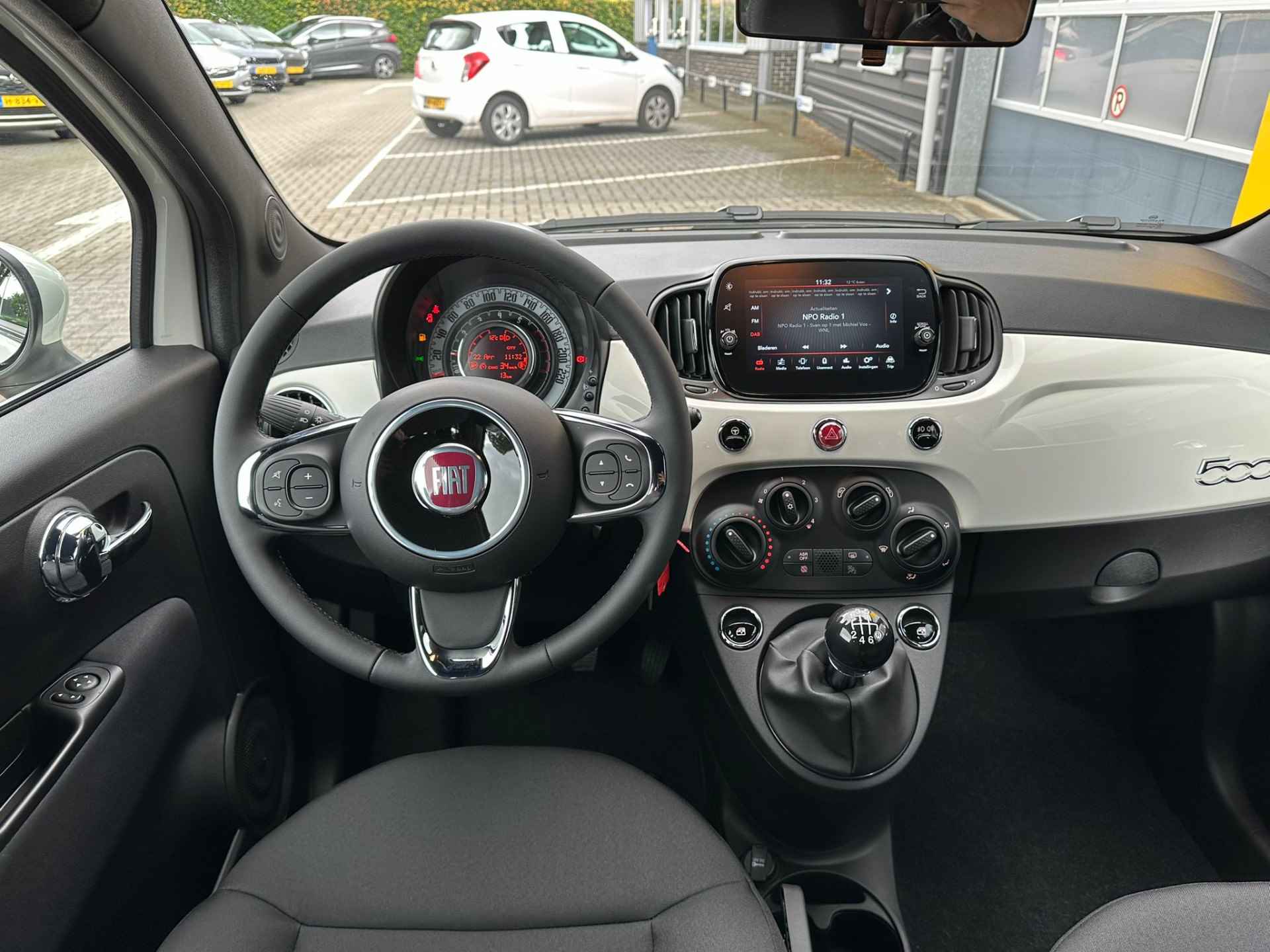 Fiat 500C 1.0 Hybrid 70PK Dolcevita Finale Cabrio | PARKEERSENSOREN | CRUISE CONTROL | AIRCO | DAB | NAVIGATIE VIA APP | LICHTMETALEN VELGEN - 4/38