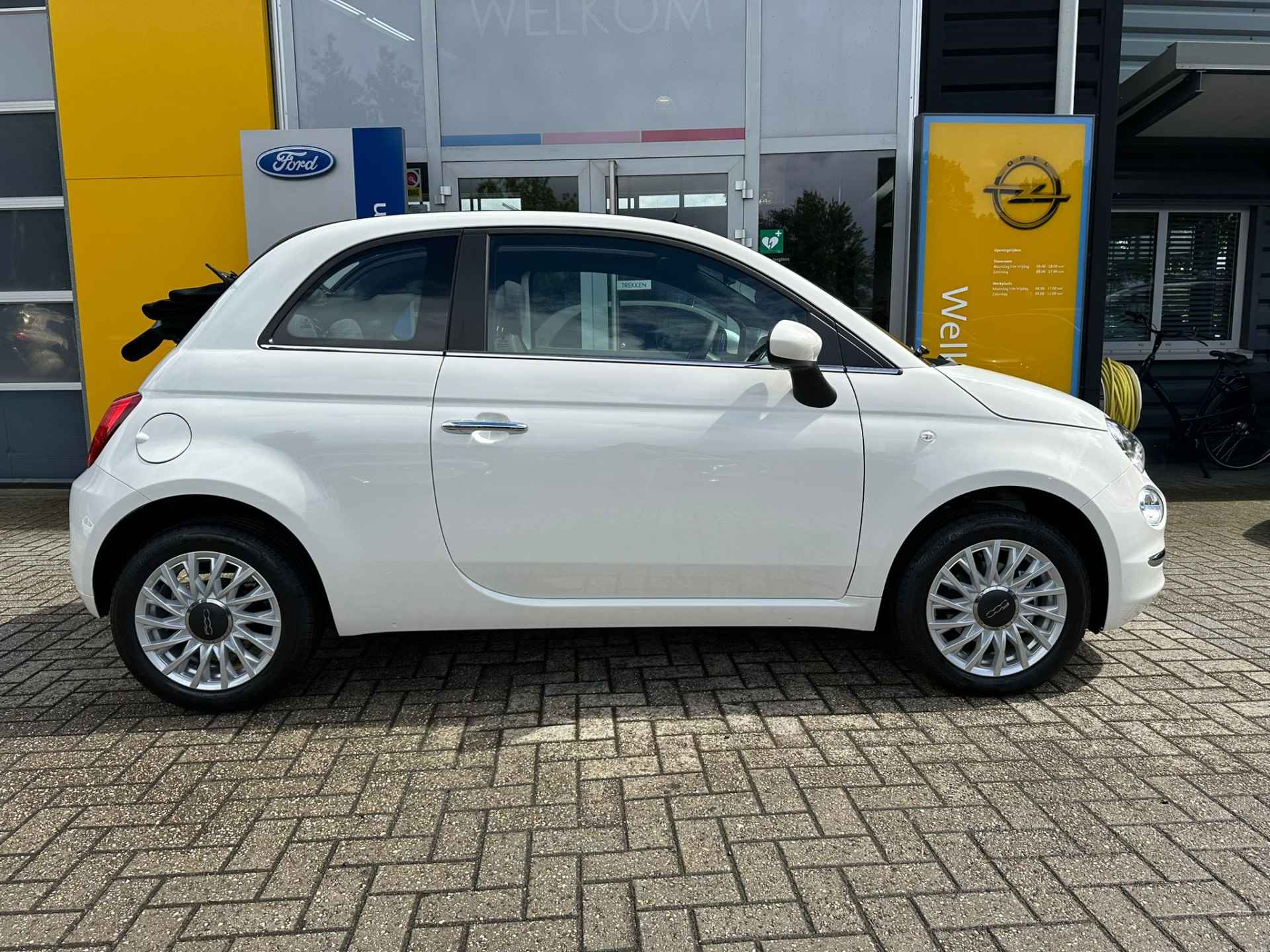 Fiat 500C 1.0 Hybrid 70PK Dolcevita Finale Cabrio | PARKEERSENSOREN | CRUISE CONTROL | AIRCO | DAB | NAVIGATIE VIA APP | LICHTMETALEN VELGEN - 9/38