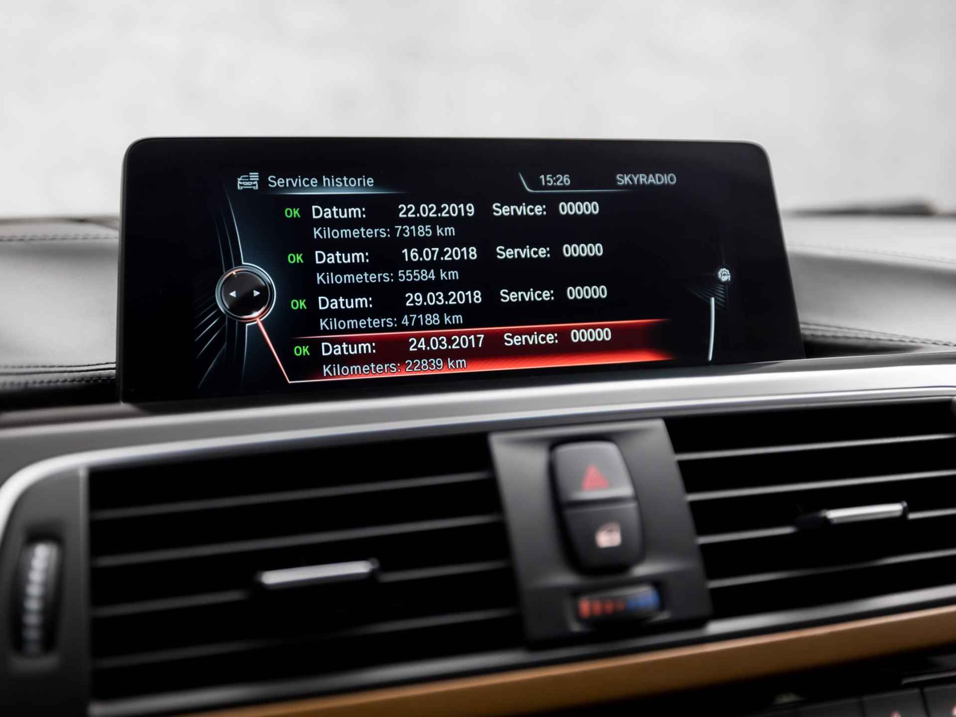 Alpina BMW ALPINA D3 Biturbo Touring Allrad 355Pk Automaat (1e EIGENAAR, ORG. NL, HEAD-UP DISPLAY, NAVI, JATOBA BRUIN, DEALER ONDERHOUDEN, STUUR/STOEL VERWARMING, ADAPTIVE CRUISE CONTROL, LEDER DASHBOARD, AKRAPOVIC UITLAAT, KEYLESS ENT - 17/43