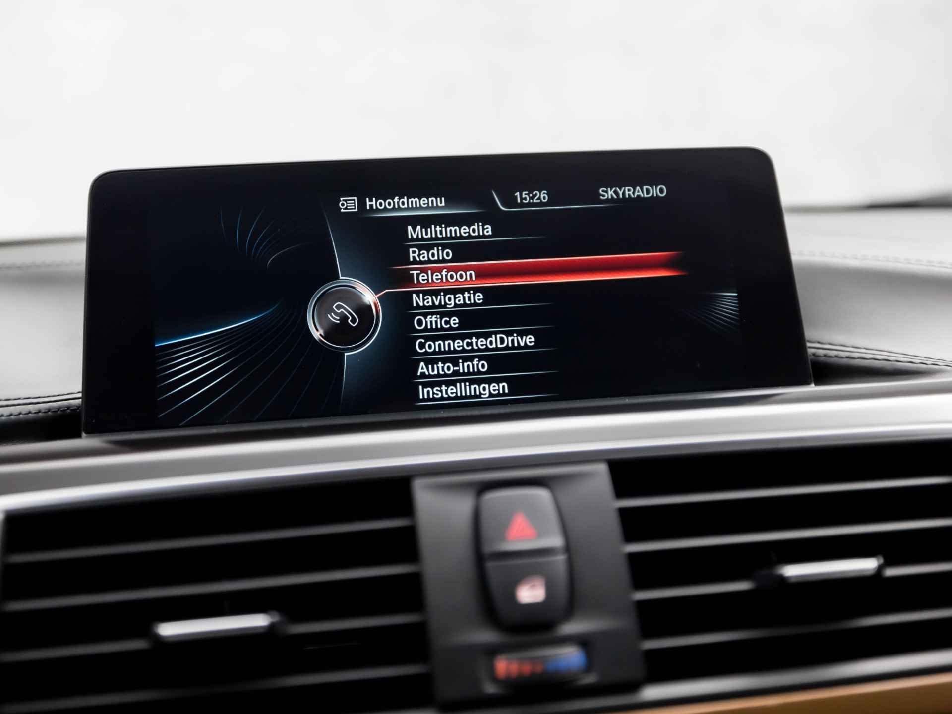 Alpina BMW ALPINA D3 Biturbo Touring Allrad 355Pk Automaat (1e EIGENAAR, ORG. NL, HEAD-UP DISPLAY, NAVI, JATOBA BRUIN, DEALER ONDERHOUDEN, STUUR/STOEL VERWARMING, ADAPTIVE CRUISE CONTROL, LEDER DASHBOARD, AKRAPOVIC UITLAAT, KEYLESS ENT - 30/43