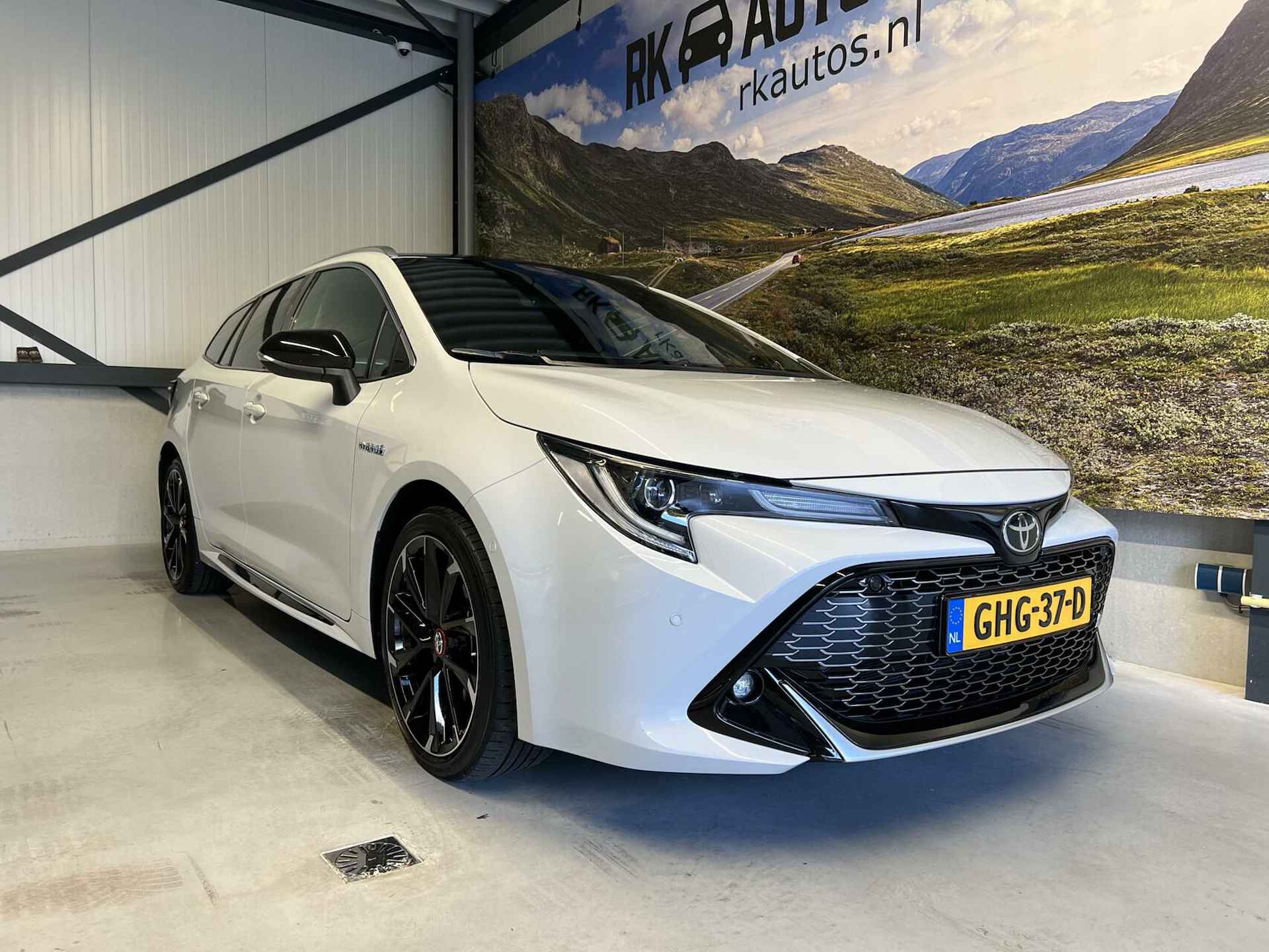 Toyota Corolla TS 2.0 Hybrid GR-Sport Plus / Uniek! - 5/37