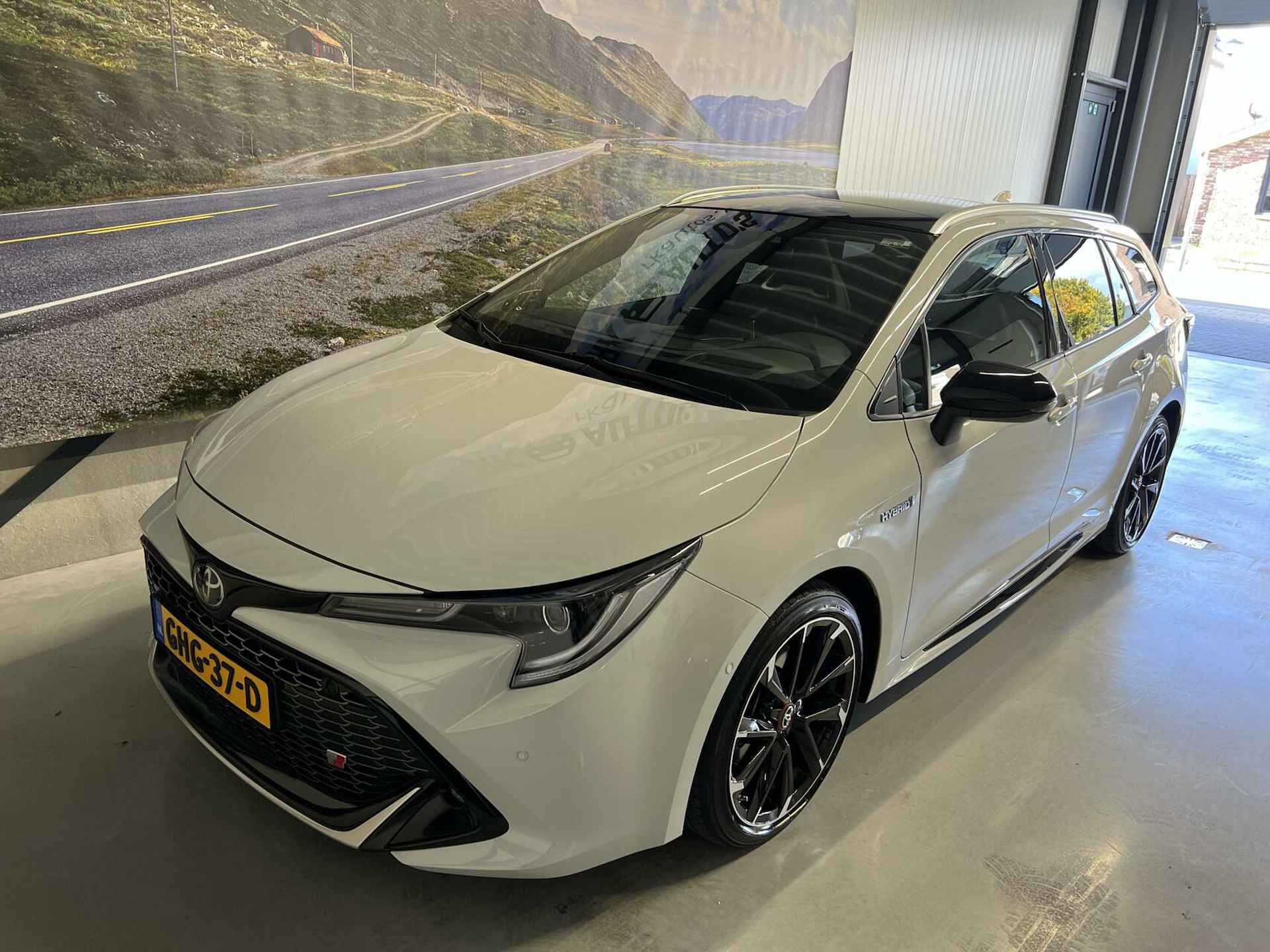 Toyota Corolla TS 2.0 Hybrid GR-Sport Plus / Uniek! - 13/37