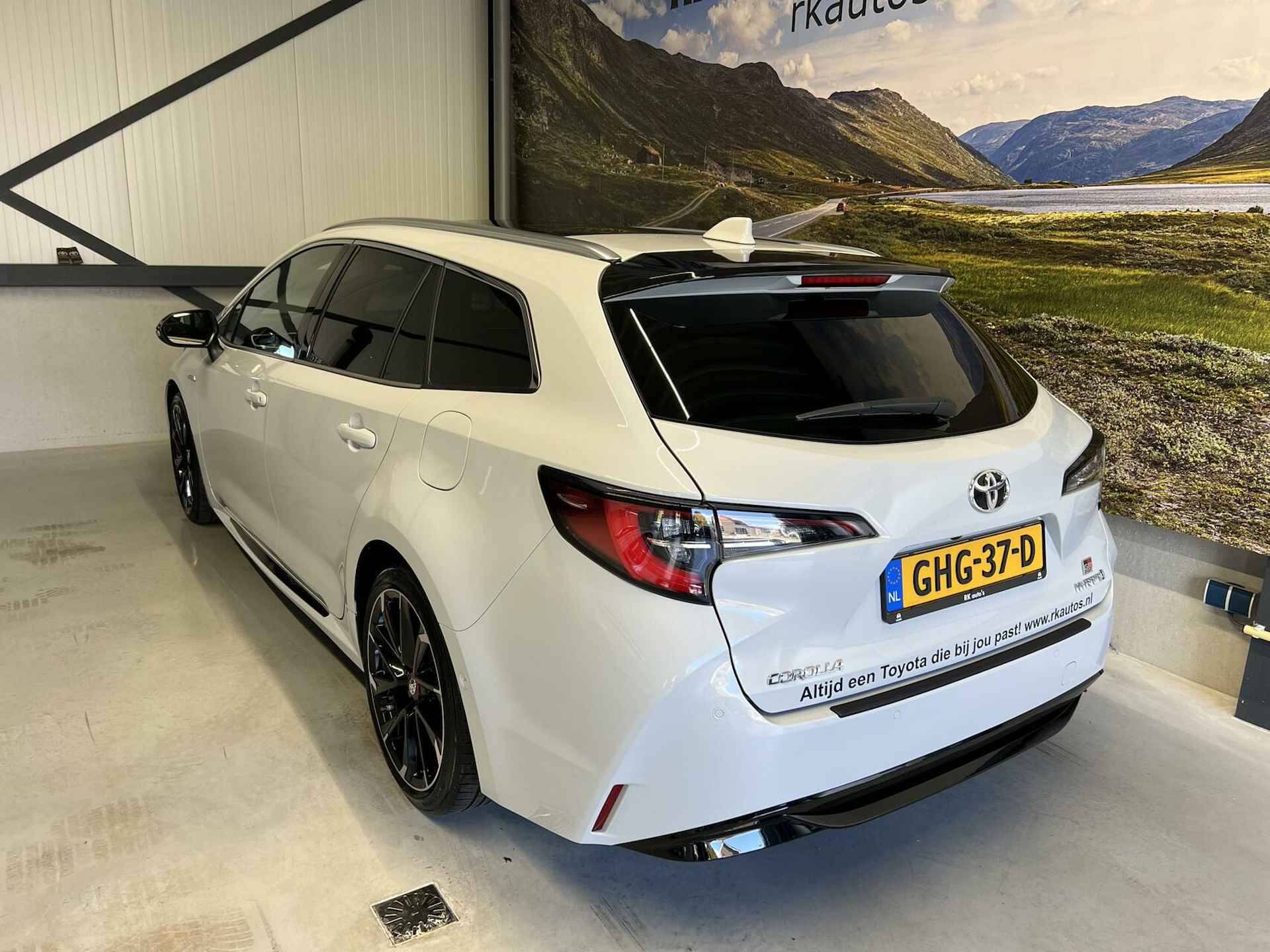 Toyota Corolla TS 2.0 Hybrid GR-Sport Plus / Uniek! - 15/37