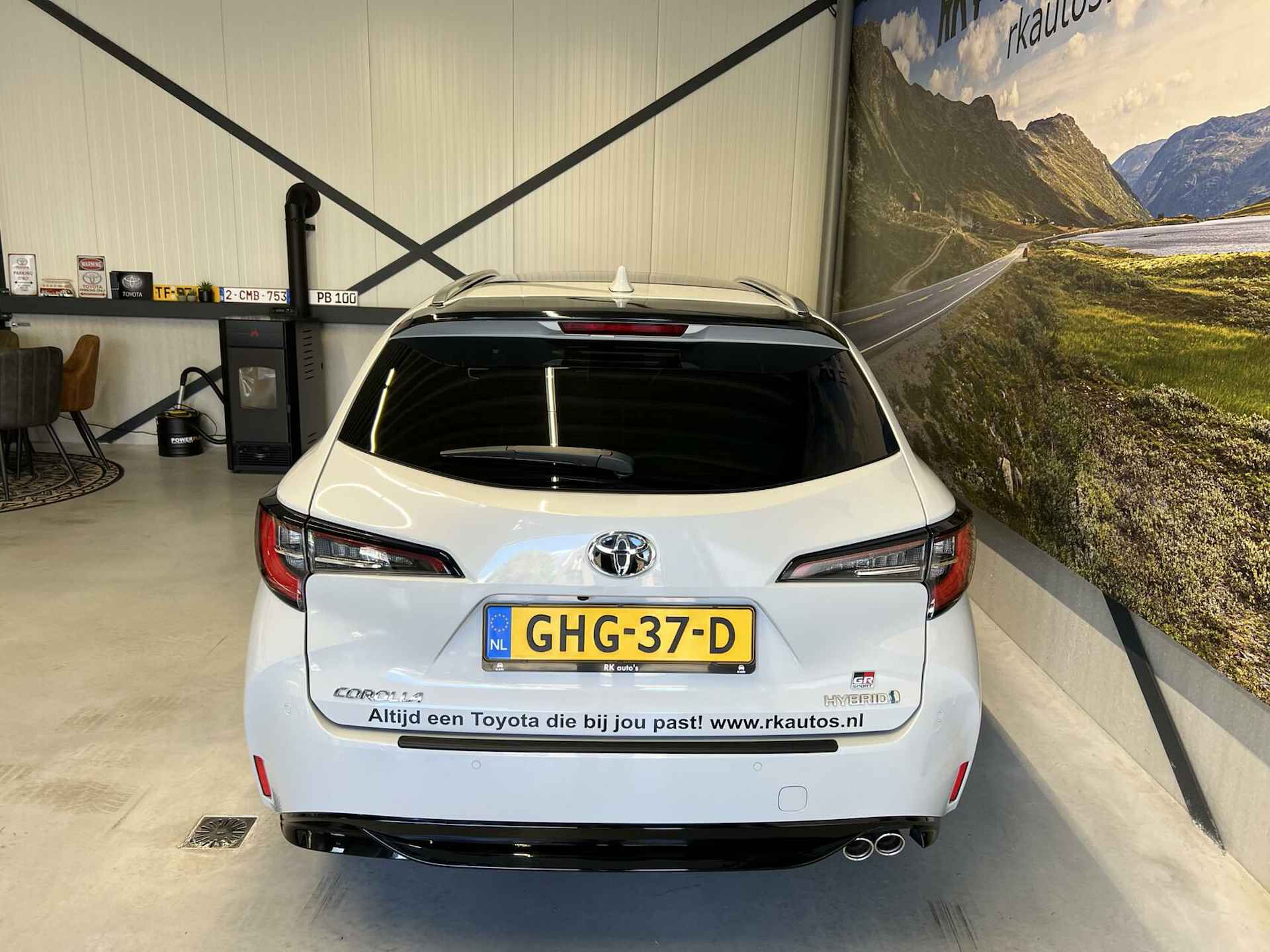 Toyota Corolla TS 2.0 Hybrid GR-Sport Plus / Uniek! - 16/37