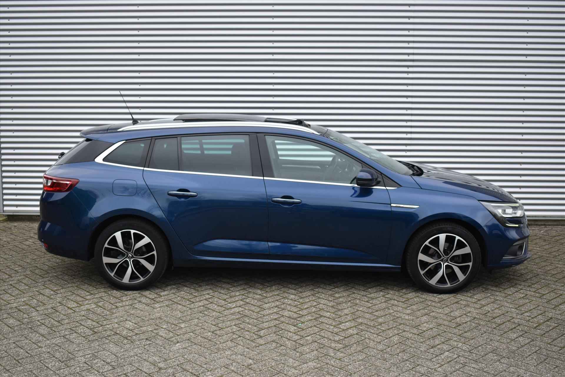 Renault Mégane Estate 1.3 TCe 140pk Bose Automaat | Panoramadak | Trekhaak | Carplay | Camera | HUD | Keyless | Incl. 12mnd BOVAG garantie etc.. - 29/33