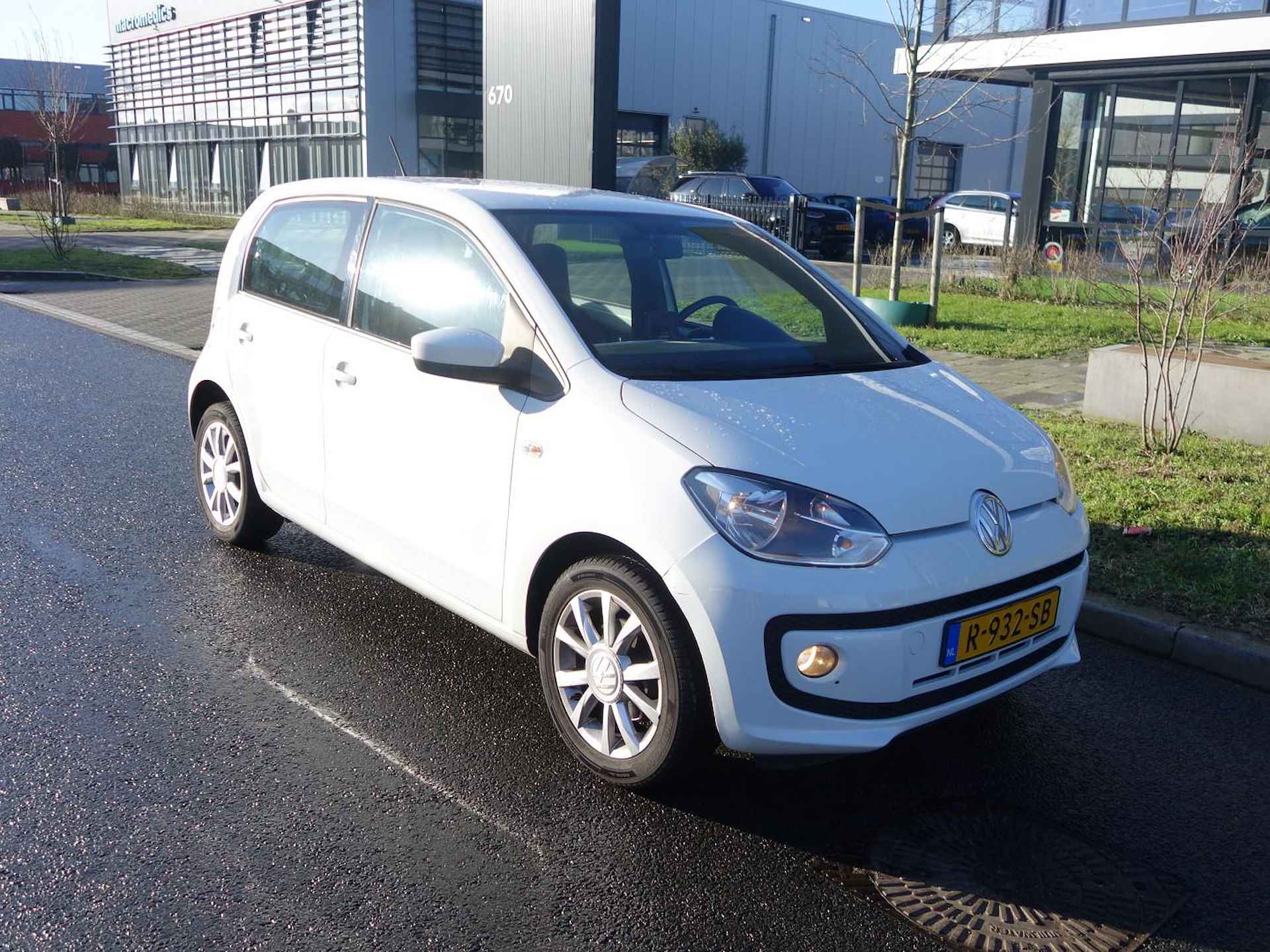 Volkswagen up! 1.0 BMT move up! Airco Navi Stoelverwarming CV Elek Rmn - 3/22