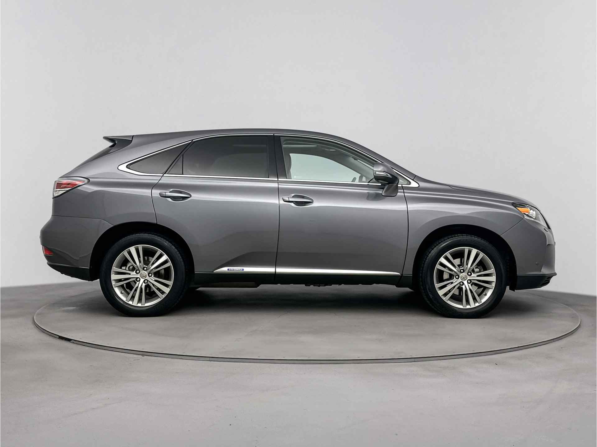 Lexus RX 450h 4WD Tech Edition Limited | Panoramadak | Navigatie | LM velgen | Leder | Stoelverwarming | - 14/42