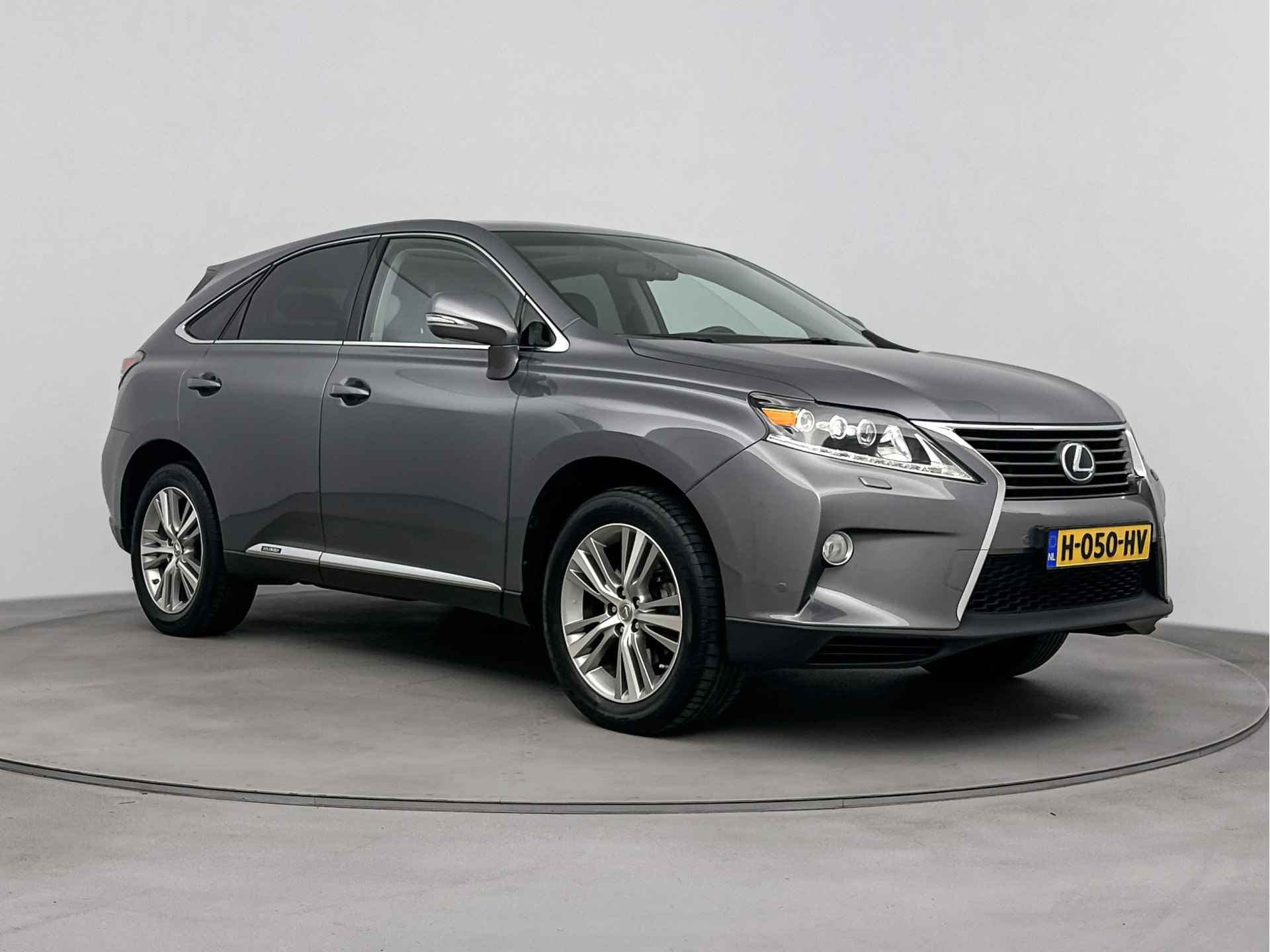 Lexus RX 450h 4WD Tech Edition Limited | Panoramadak | Navigatie | LM velgen | Leder | Stoelverwarming | - 28/42