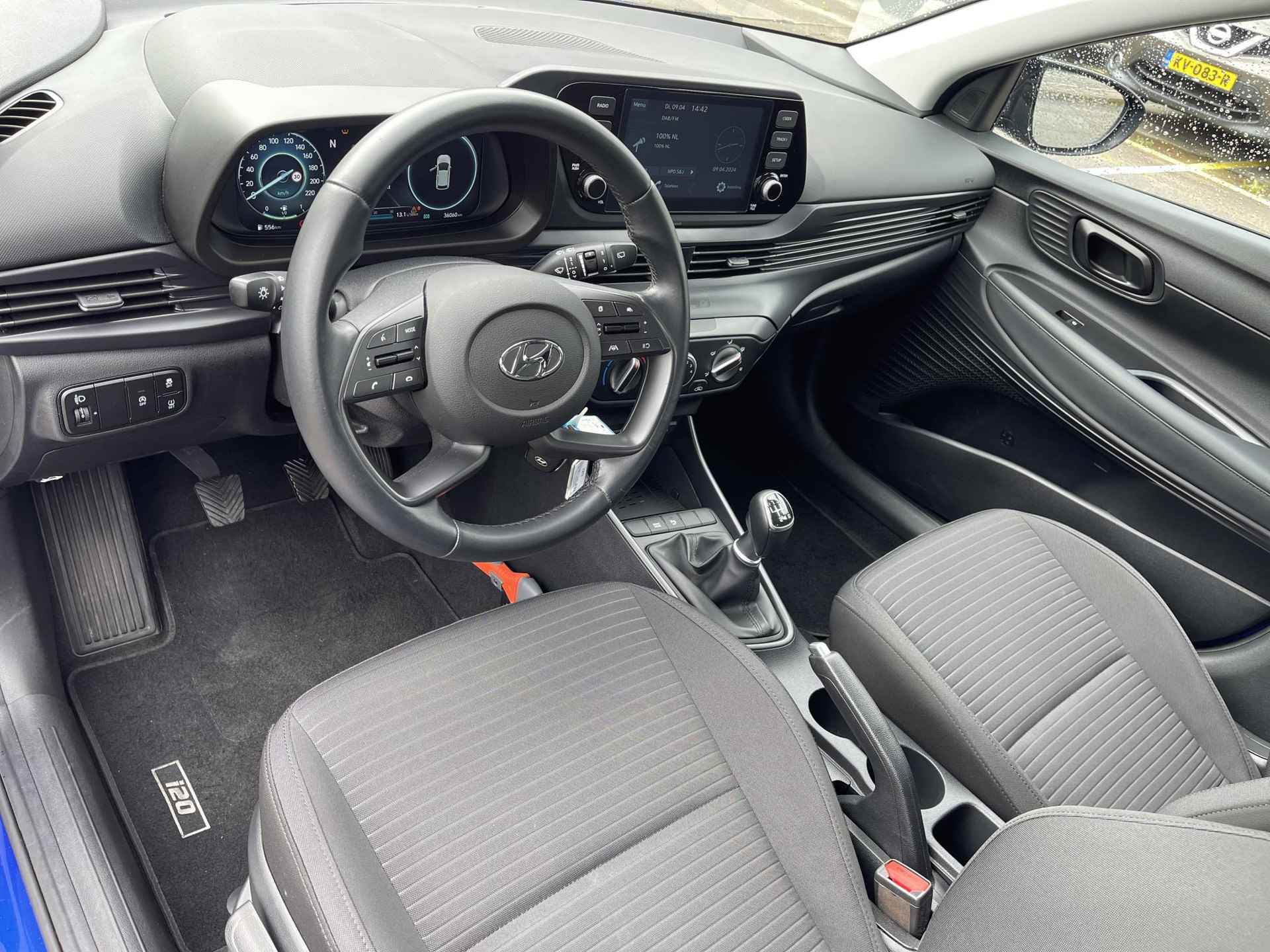 Hyundai i20 1.0 T-GDI Comfort | Two-Tone Lakkleur | Apple Carplay/Android Auto | Camera | Dodehoek Detectie | Cruise Control | Airco | Rijklaarprijs! - 10/25