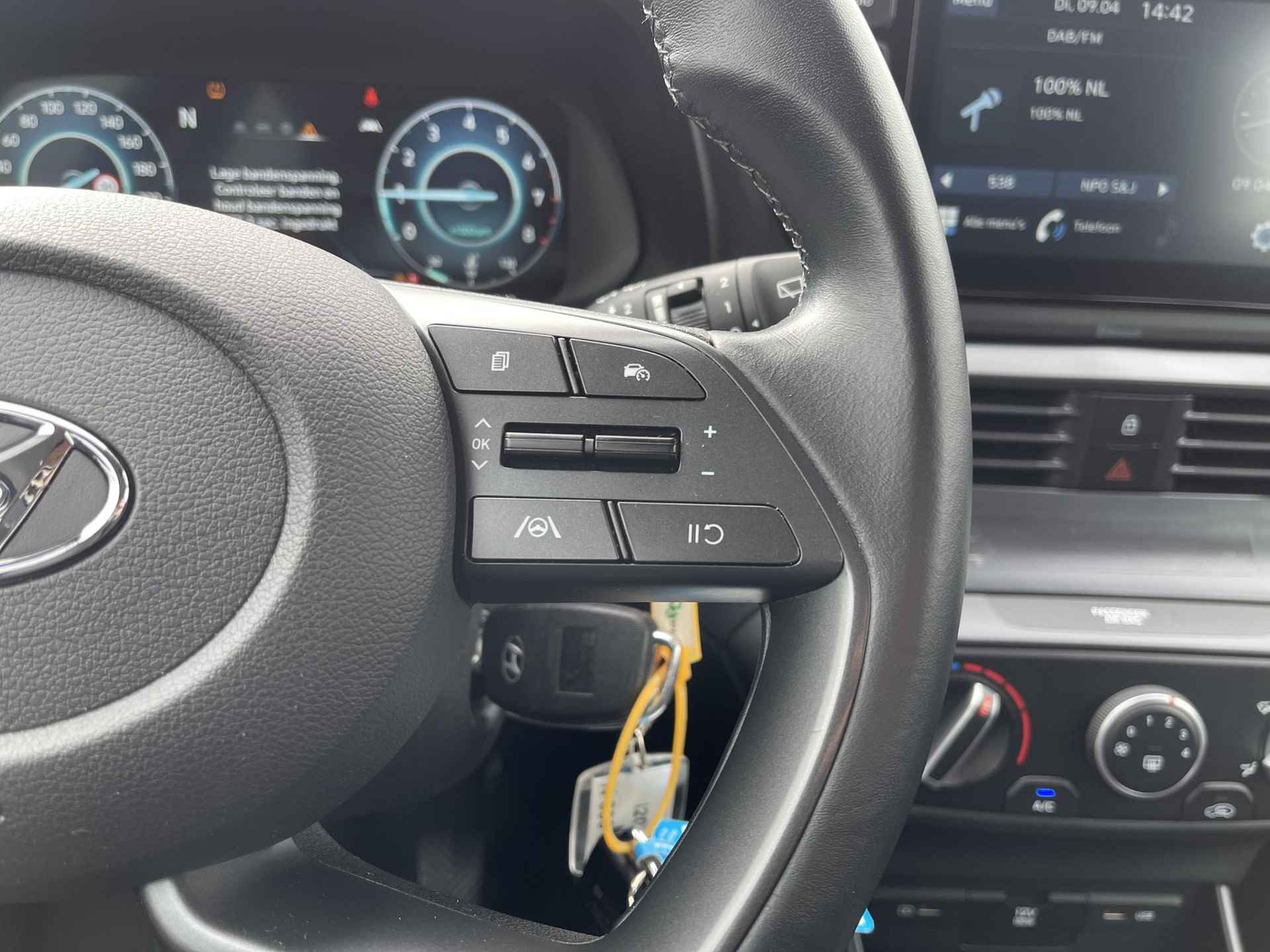 Hyundai i20 1.0 T-GDI Comfort | Two-Tone Lakkleur | Apple Carplay/Android Auto | Camera | Dodehoek Detectie | Cruise Control | Airco | Rijklaarprijs! - 15/25