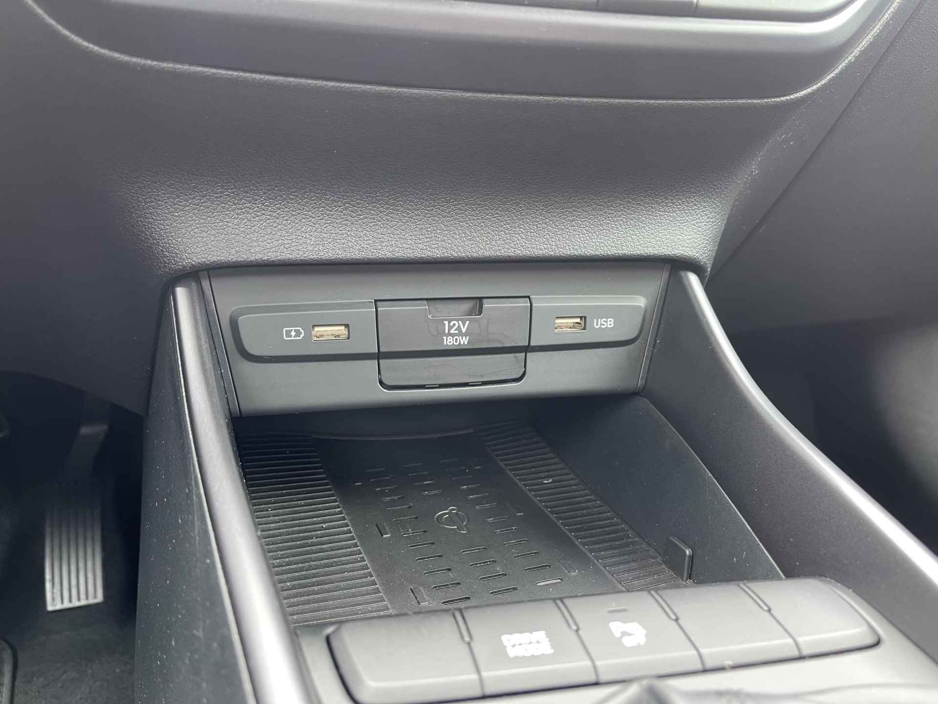 Hyundai i20 1.0 T-GDI Comfort | Two-Tone Lakkleur | Apple Carplay/Android Auto | Camera | Dodehoek Detectie | Cruise Control | Airco | Rijklaarprijs! - 21/25