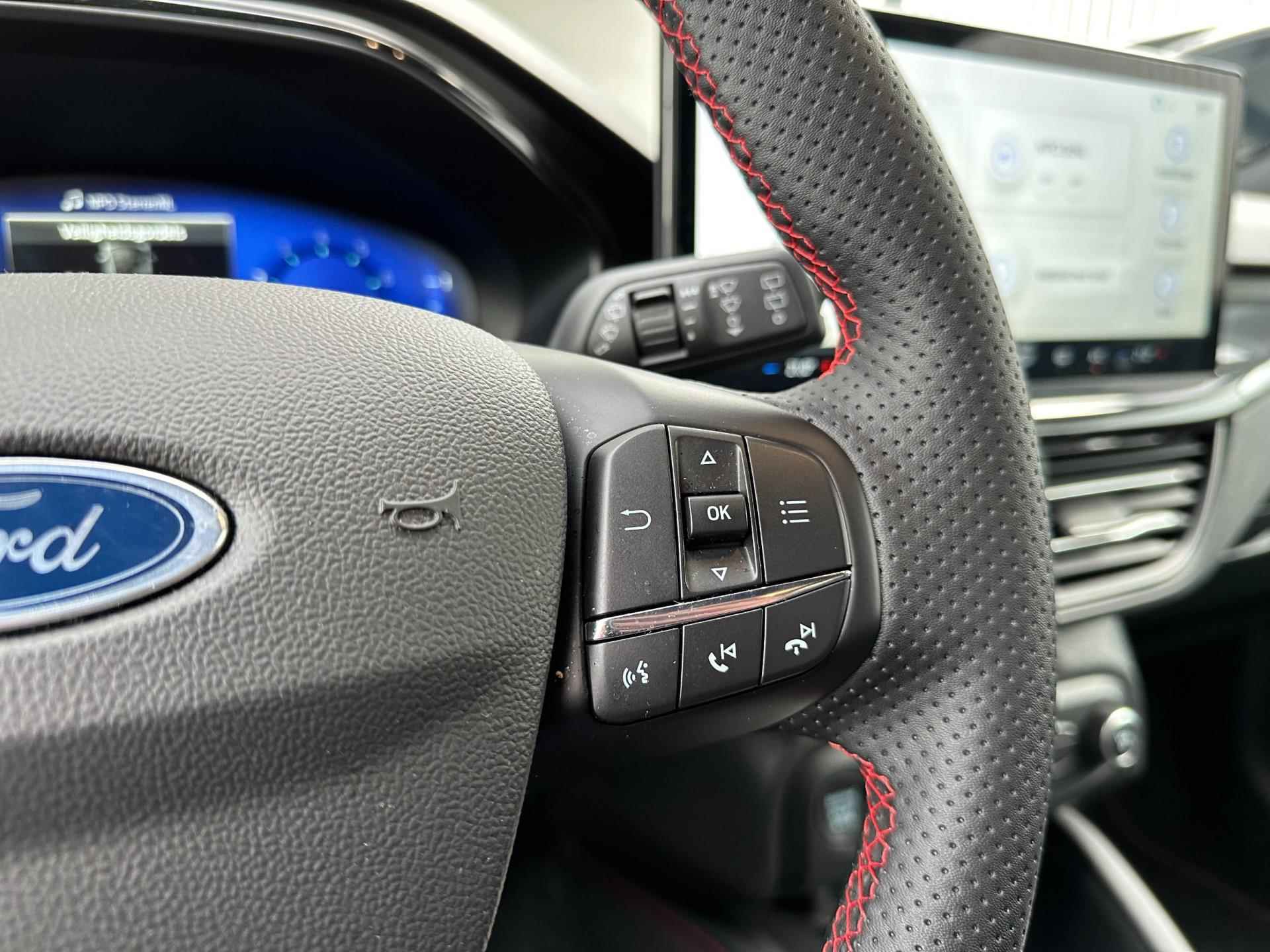 Ford Focus 1.0 EcoBoost Hybrid ST Line + Camera | ACC| LED | Apple | Head Up Display | Rijklaarprijs - 23/32