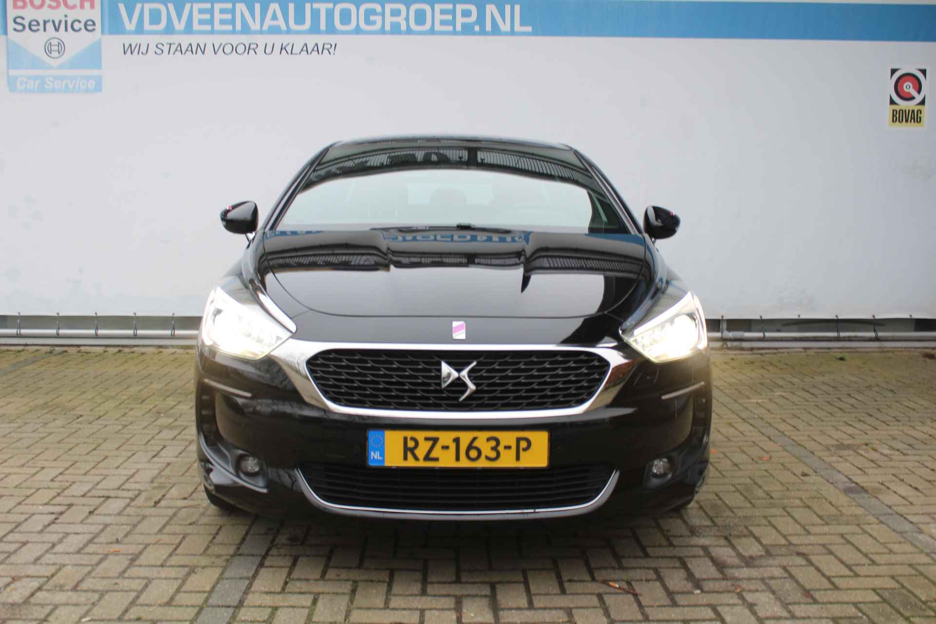 DS DS 5 1.6 THP 165pk Performance Line | Incl. 12 maanden Garantie | Panoramadak | Achteruitrijcamera | Parkeersenoren V+A | Trekhaak | Keyless entry | Elektrisch verstelbare stoelen | Half leder/alcantara bekleding | Cruise controle | Navigatie | Climate controle | Dodehoekdetectie | LED | oplampen | Origineel NL auto | NAP | - 6/66