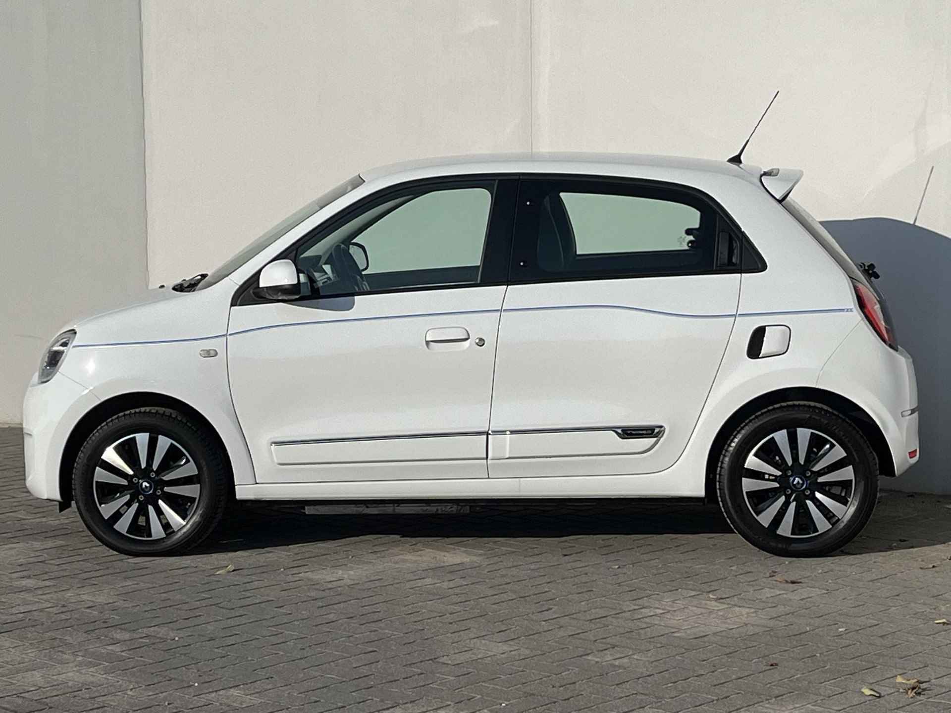 Renault Twingo Z.E. R80 Intens Automaat / €2.000,- Subsidie mogelijk / Climate control / Cruise control / Apple carplay & Android auto / Achteruitrijcamera / 15" Lichtmetalen velgen - 8/50