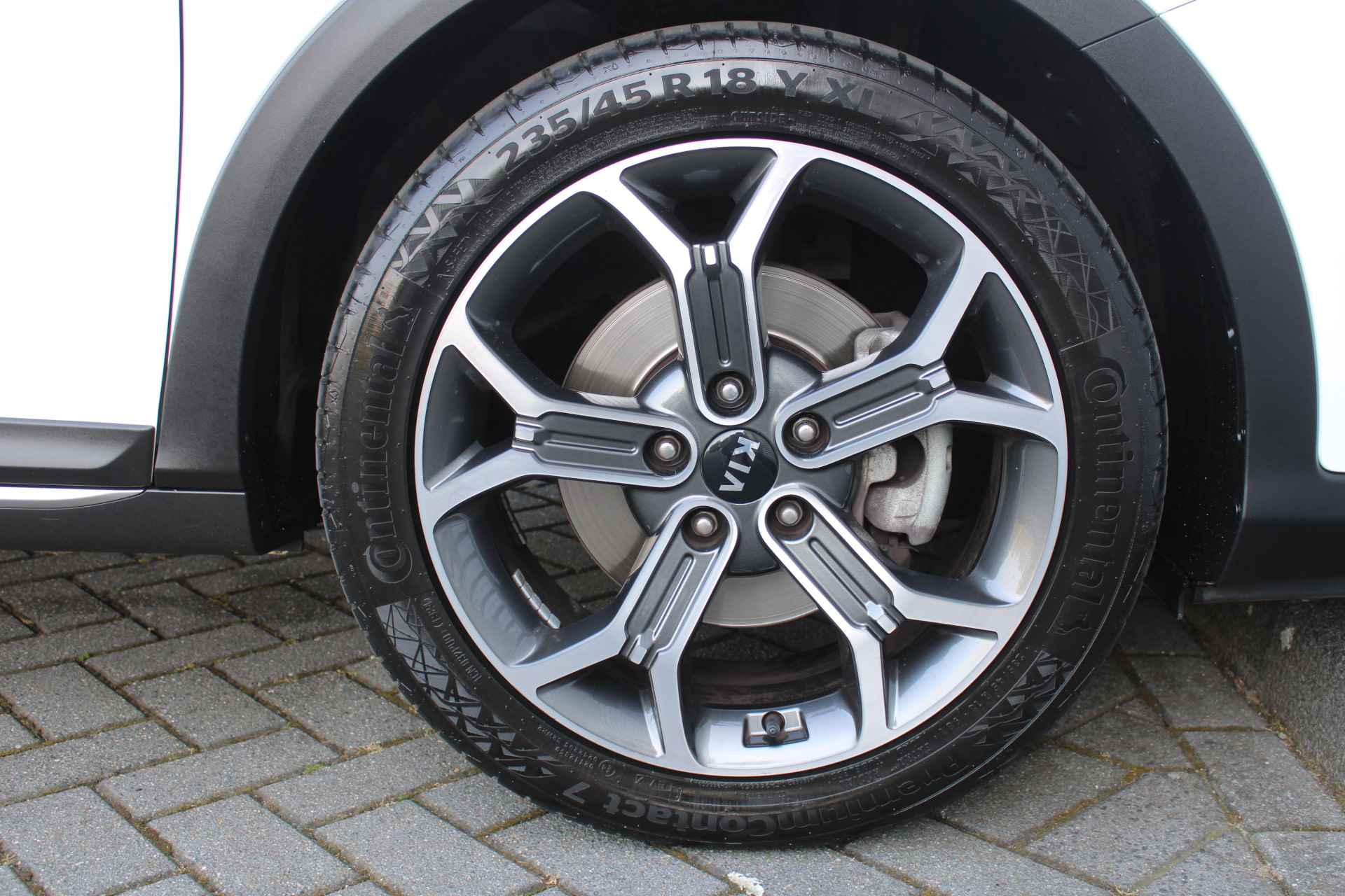 Kia Xceed 1.5 T-GDI MHEV DynamicPlusLine | Airco | Cruise | Camera | 18" LM | PDC | Navi | - 31/32