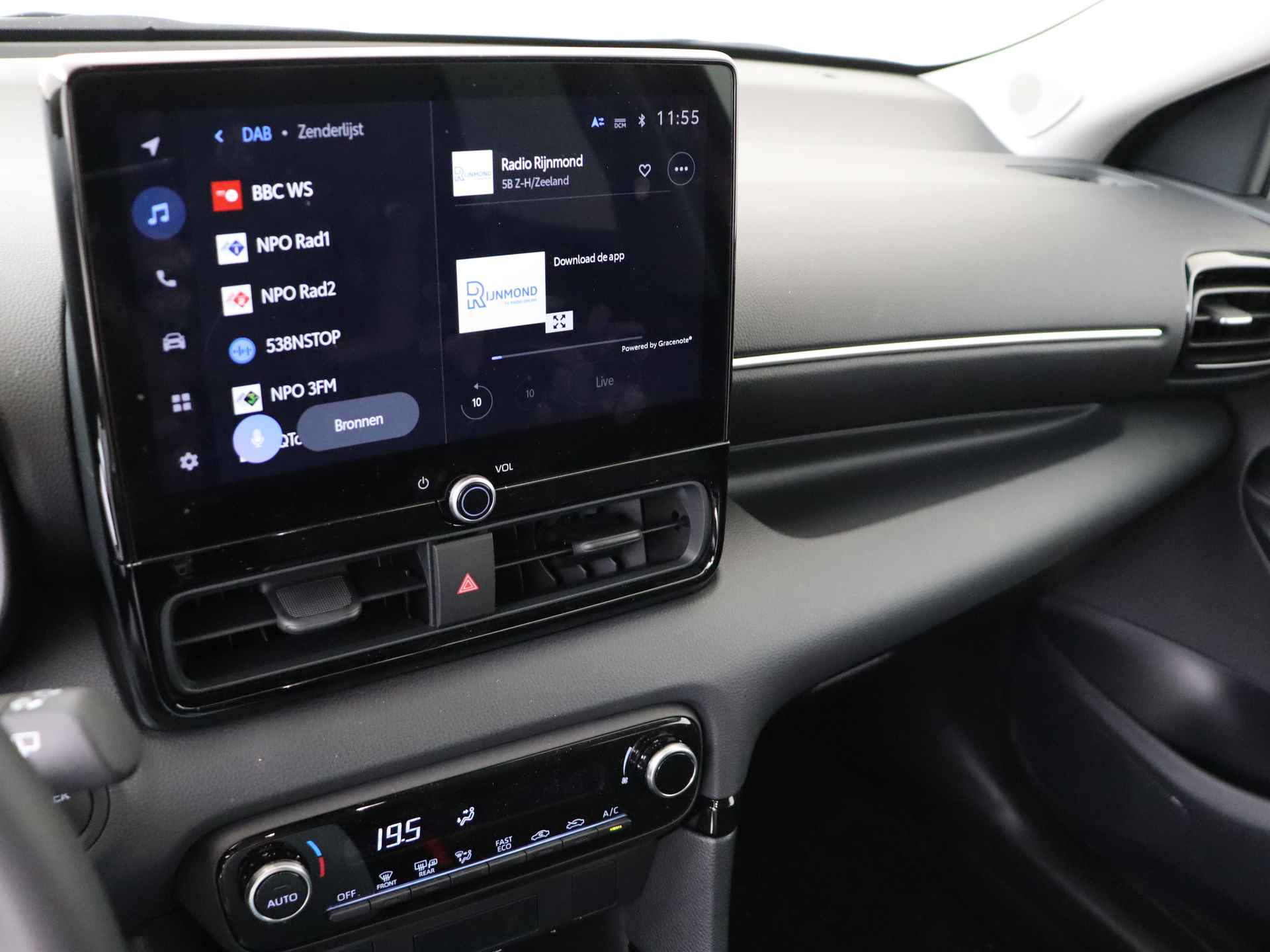 Toyota Yaris Hybrid 115 First Edition | Navigatie | Apple CarPlay | Camera | - 8/39