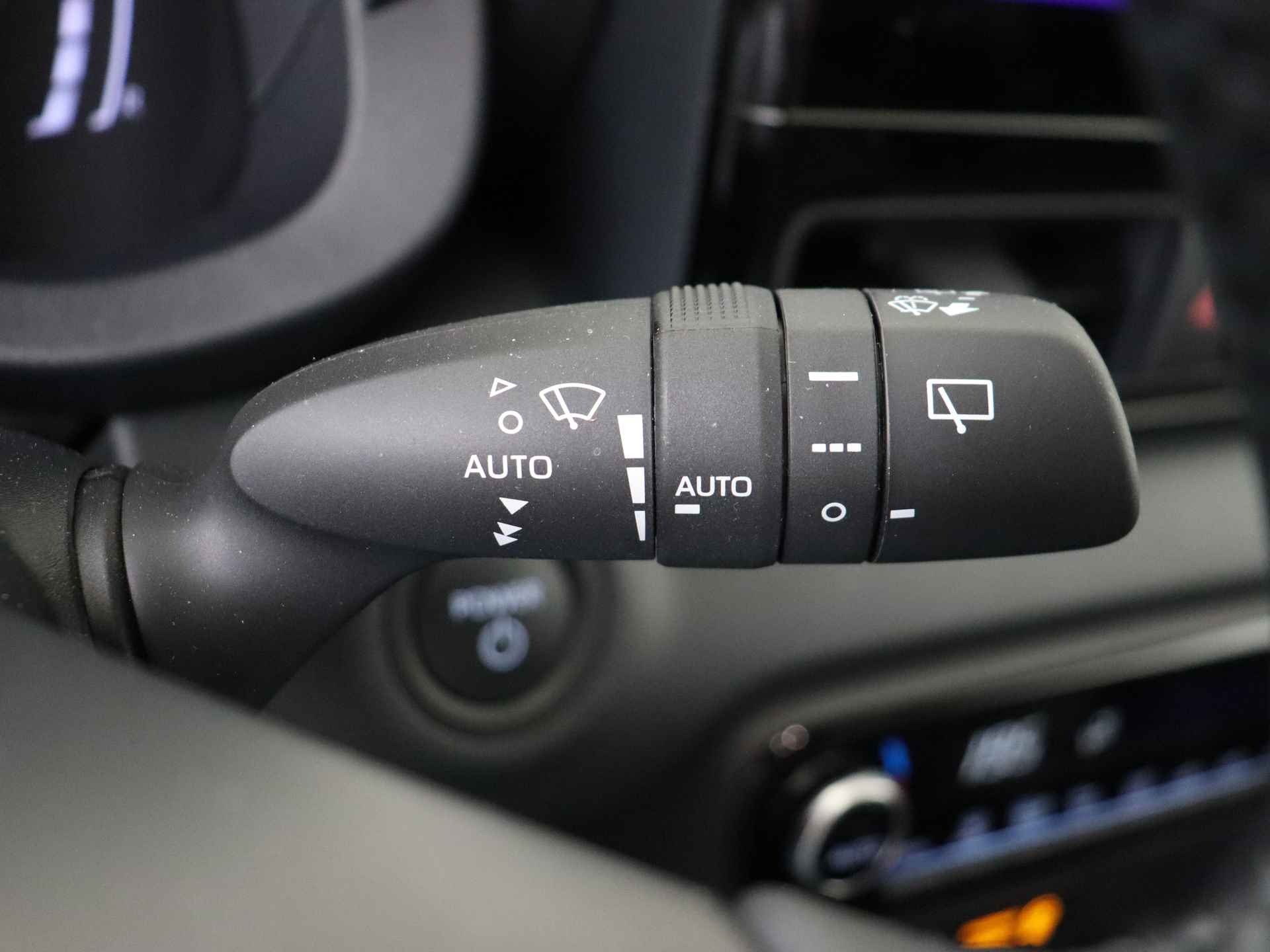 Toyota Yaris Hybrid 115 First Edition | Navigatie | Apple CarPlay | Camera | - 23/39