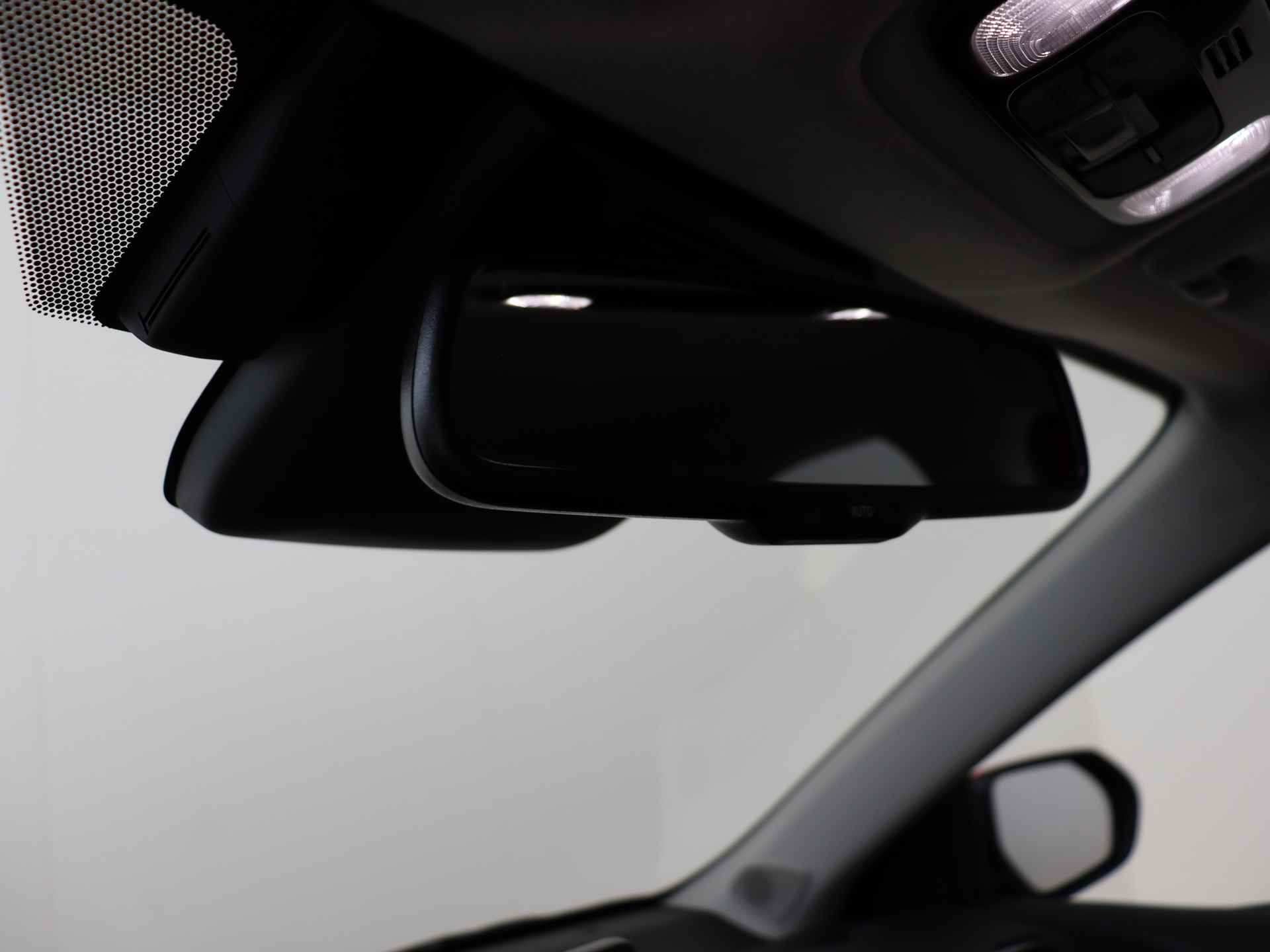 Toyota Yaris Hybrid 115 First Edition | Navigatie | Apple CarPlay | Camera | - 29/39