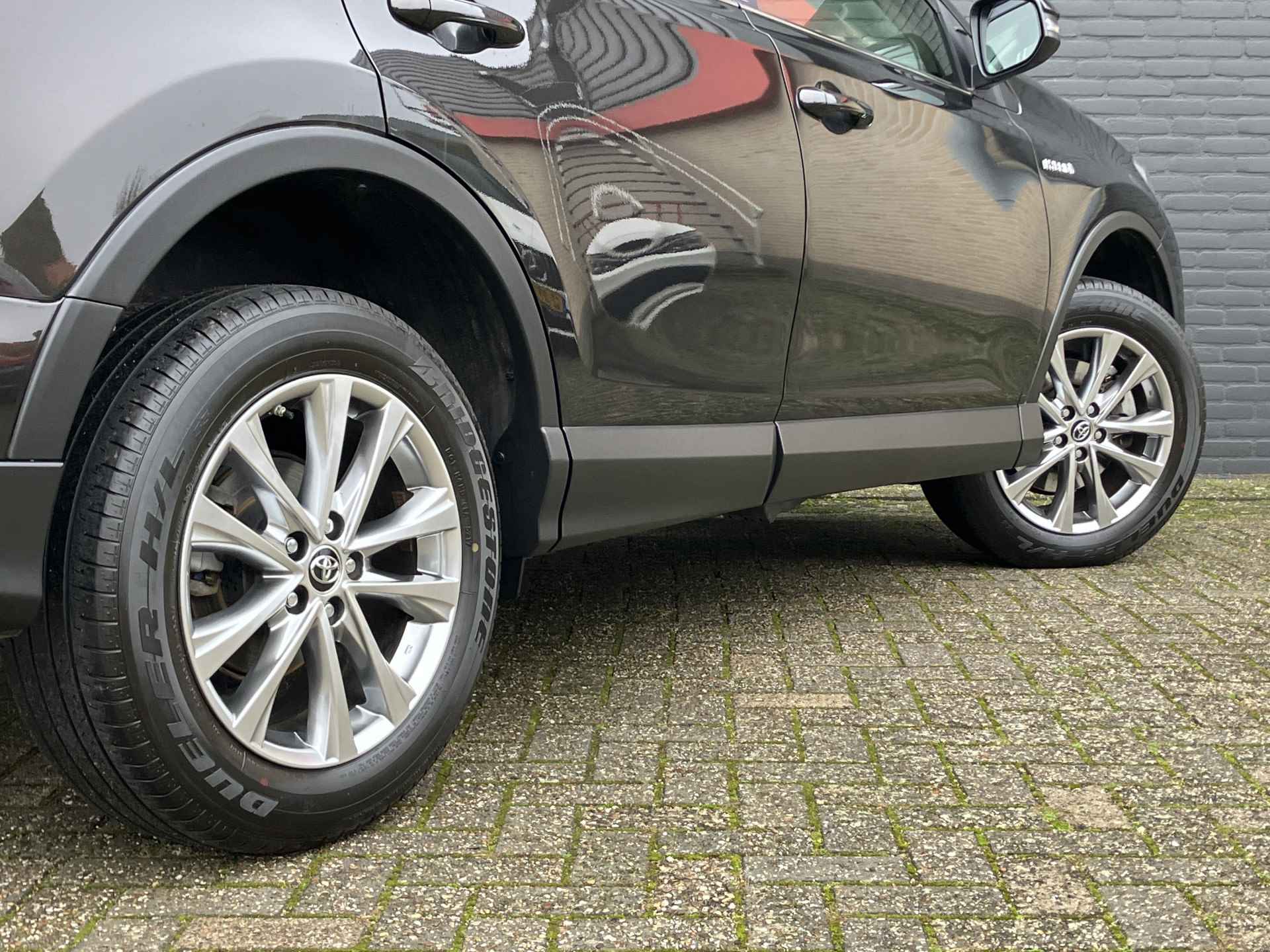 Toyota RAV4 2.5 Hybrid AWD Team D AUT. | dealer onderhouden | navigatie | elektr. a. klep | adaptieve cruise | camera | 63.000 KM - 13/38