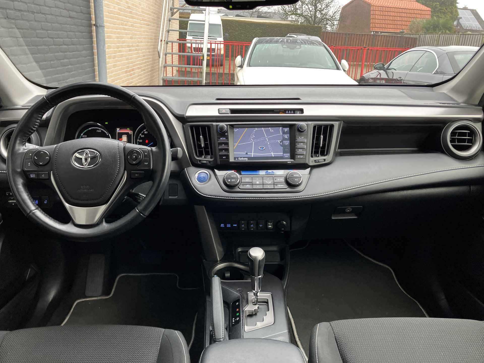 Toyota RAV4 2.5 Hybrid AWD Team D AUT. | dealer onderhouden | navigatie | elektr. a. klep | adaptieve cruise | camera | 63.000 KM - 16/38