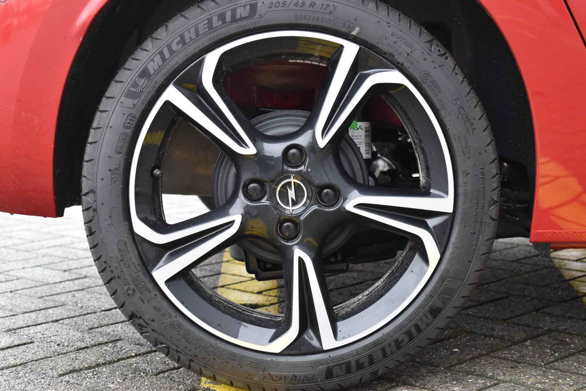 Opel Corsa 1.2 T GS | Apple Carplay/Android Auto | 17" LMV | Camera | Winterpack - 33/41