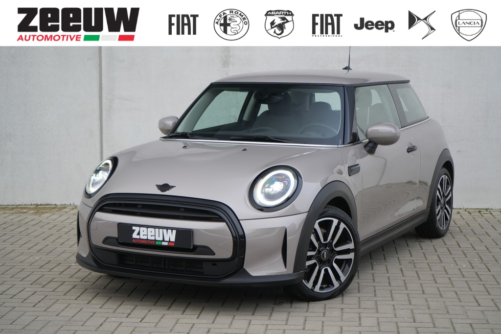 MINI One 1.5 Classic | Automaat | Carplay | Black Pack | PDC | 17"