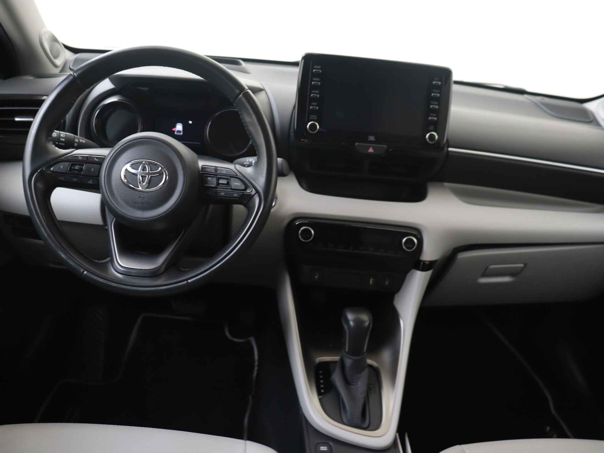 Toyota Yaris 1.5 Hybrid Launch Edition Automaat | Leder | Navigatie | Climate Control - 6/33