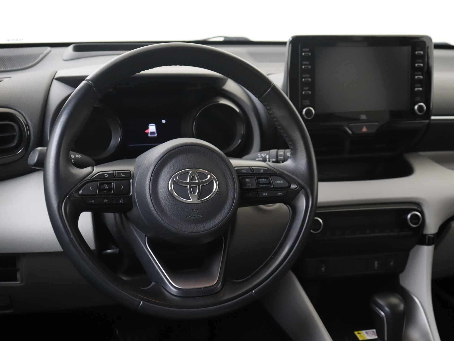 Toyota Yaris 1.5 Hybrid Launch Edition Automaat | Leder | Navigatie | Climate Control - 7/33