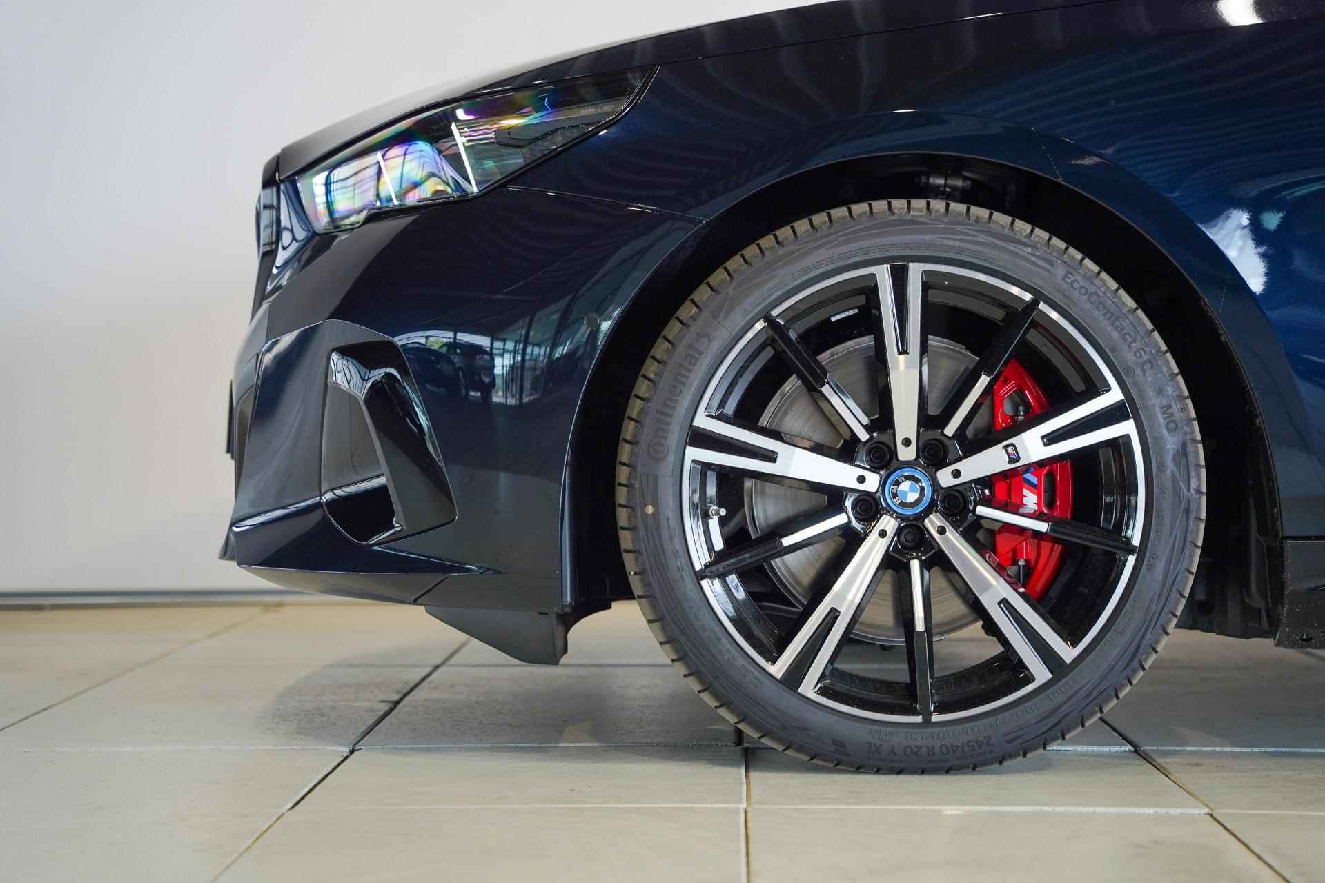 BMW i5 Touring eDrive40 M Sport Edition M Sportpakket Pro - 6/22