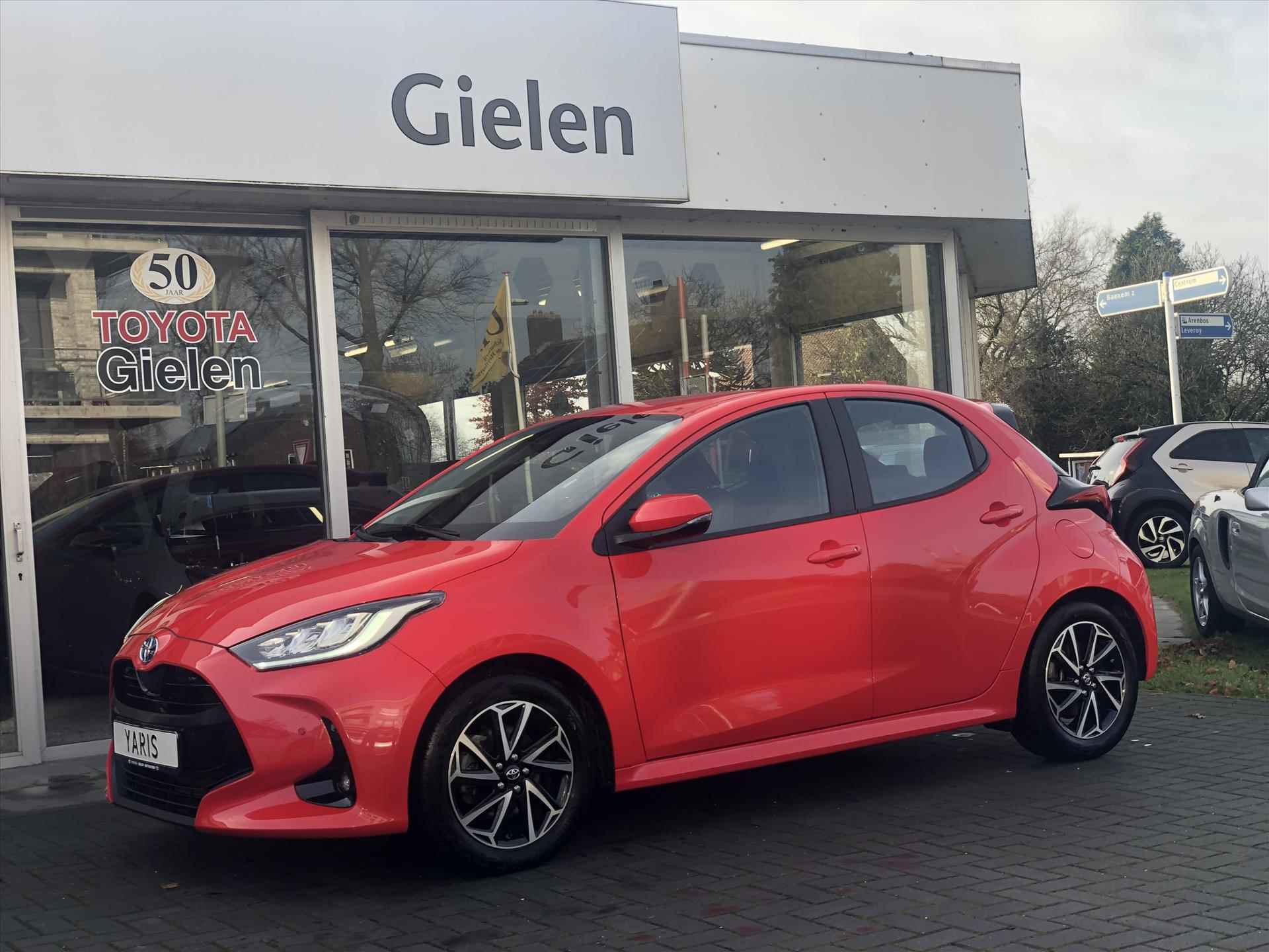 Toyota Yaris 1.5 Hybrid Executive | Dodehoekherkenning, Parkeersensoren, Stoelverwarming, Head up display, Keyless, 16 inch - 7/37