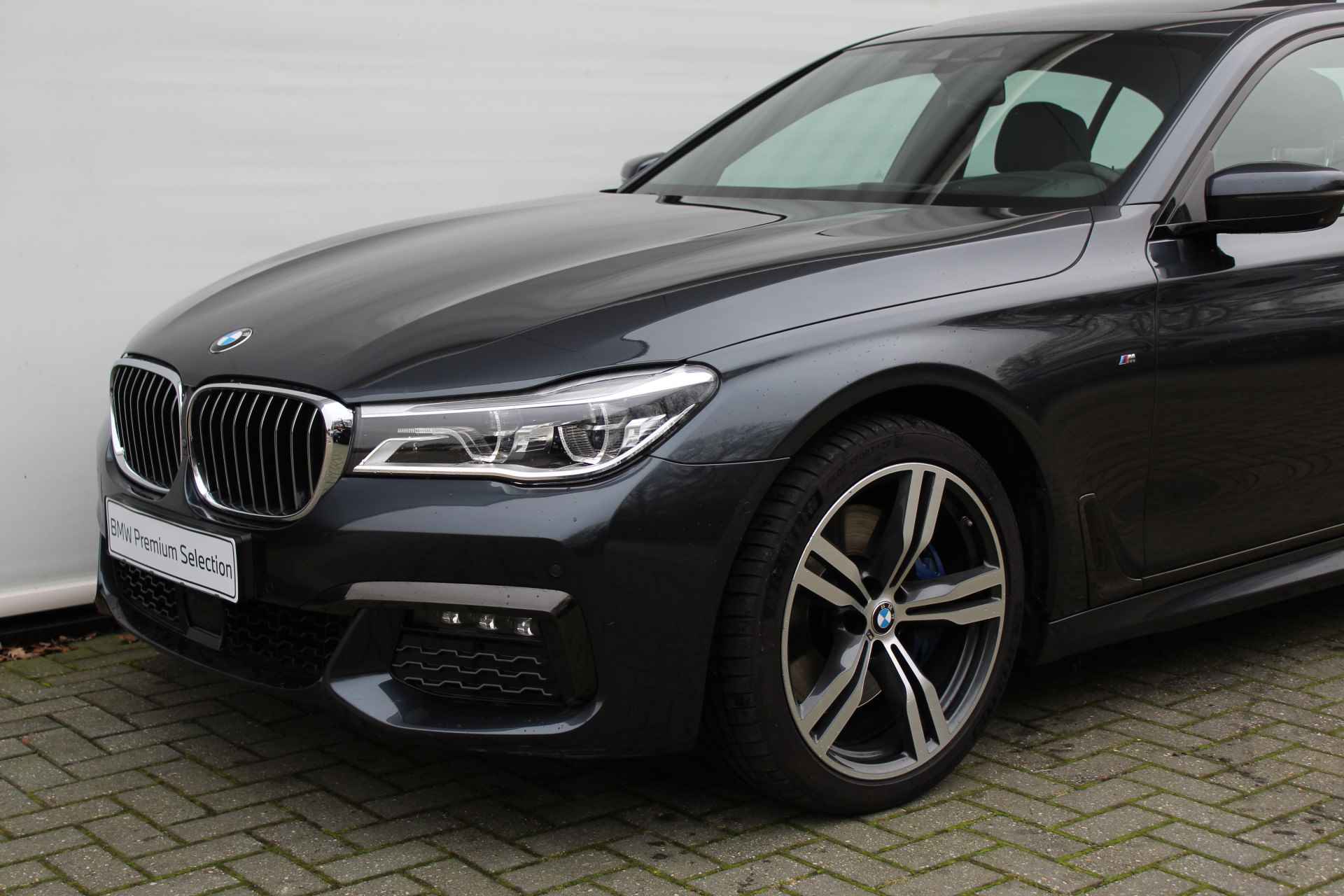 BMW 7 Serie 740i High Executive M Sport Automaat / Schuif-kanteldak / Achteruitrijcamera / Active Steering / Adaptieve LED / Apple CarPlay / Gesture Control / Soft Close - 8/34