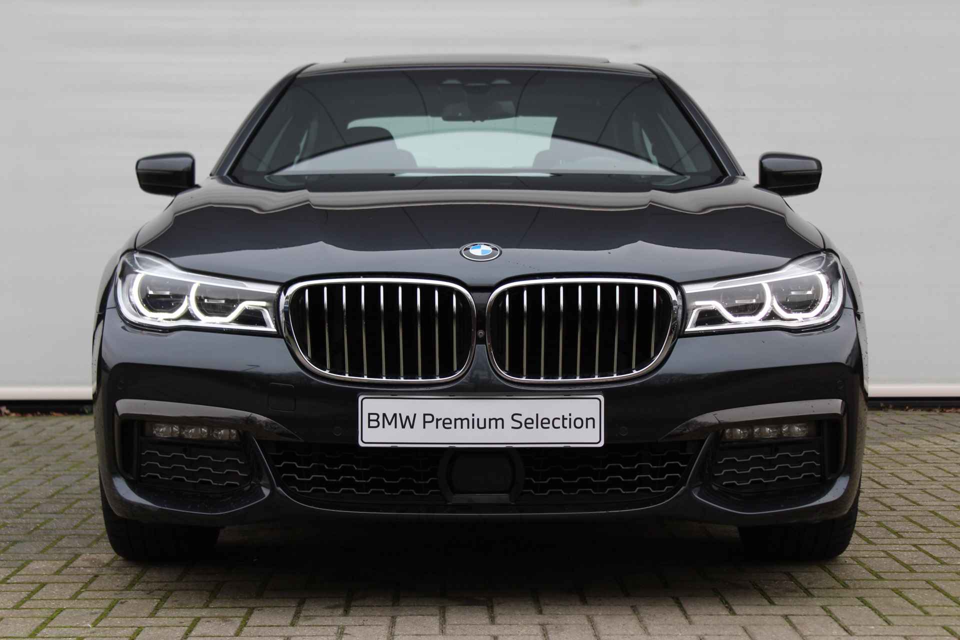 BMW 7 Serie 740i High Executive M Sport Automaat / Schuif-kanteldak / Achteruitrijcamera / Active Steering / Adaptieve LED / Apple CarPlay / Gesture Control / Soft Close - 14/34