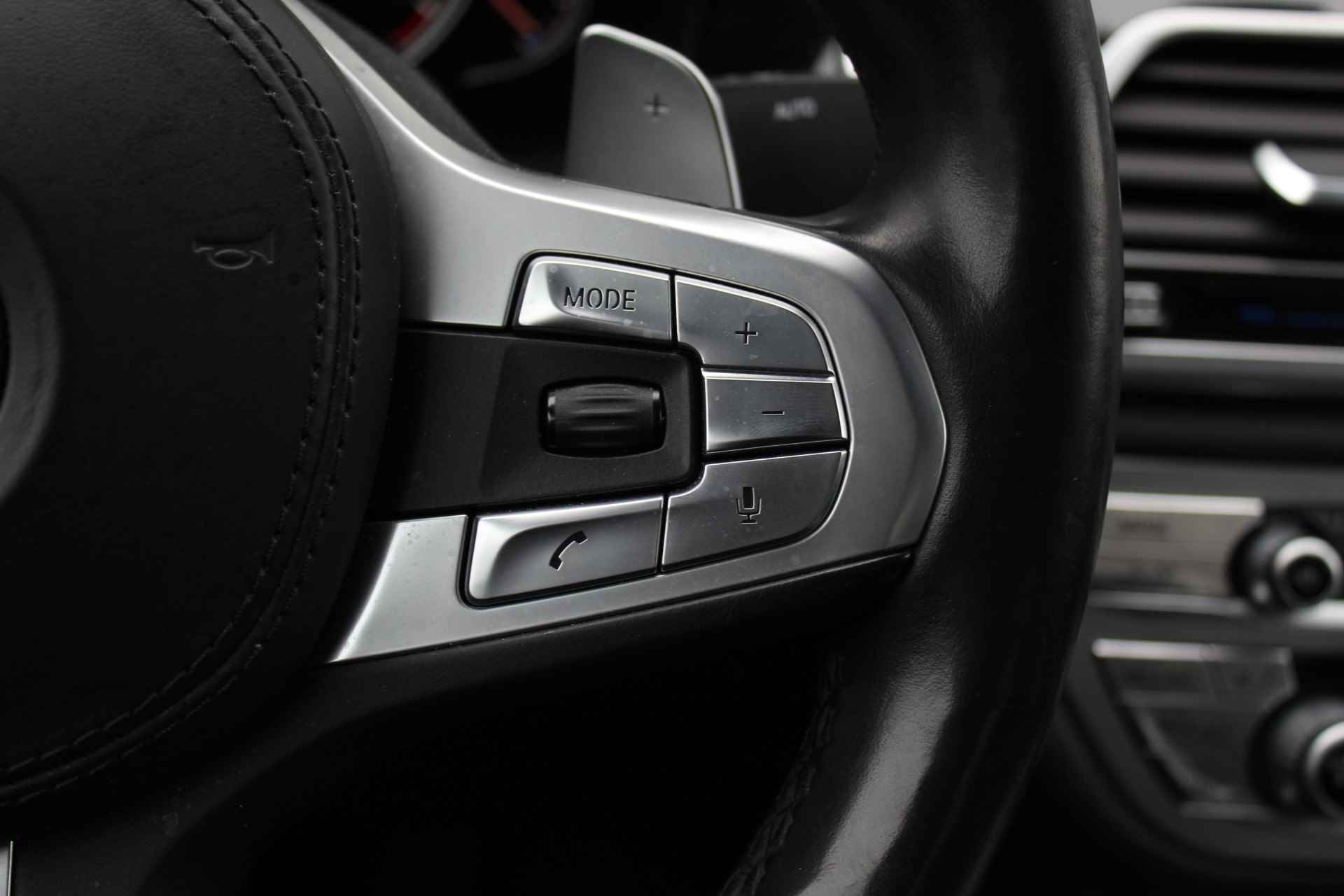 BMW 7 Serie 740i High Executive M Sport Automaat / Schuif-kanteldak / Achteruitrijcamera / Active Steering / Adaptieve LED / Apple CarPlay / Gesture Control / Soft Close - 30/34