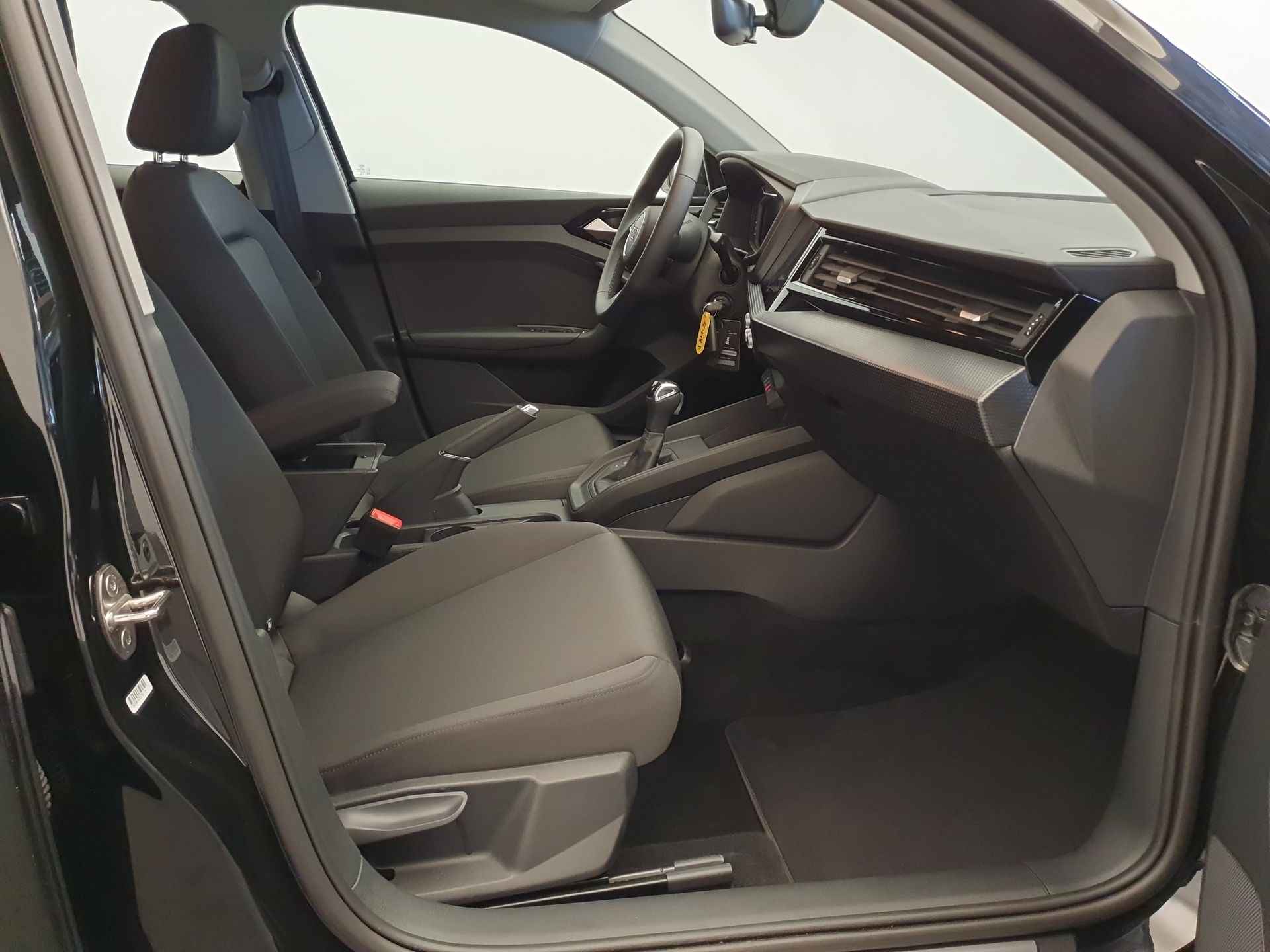 Audi A1 Sportback 30 TFSI 110pk S-Tronic S-Line Cruise control, Virtual cockpit, Climatronic - 4/28